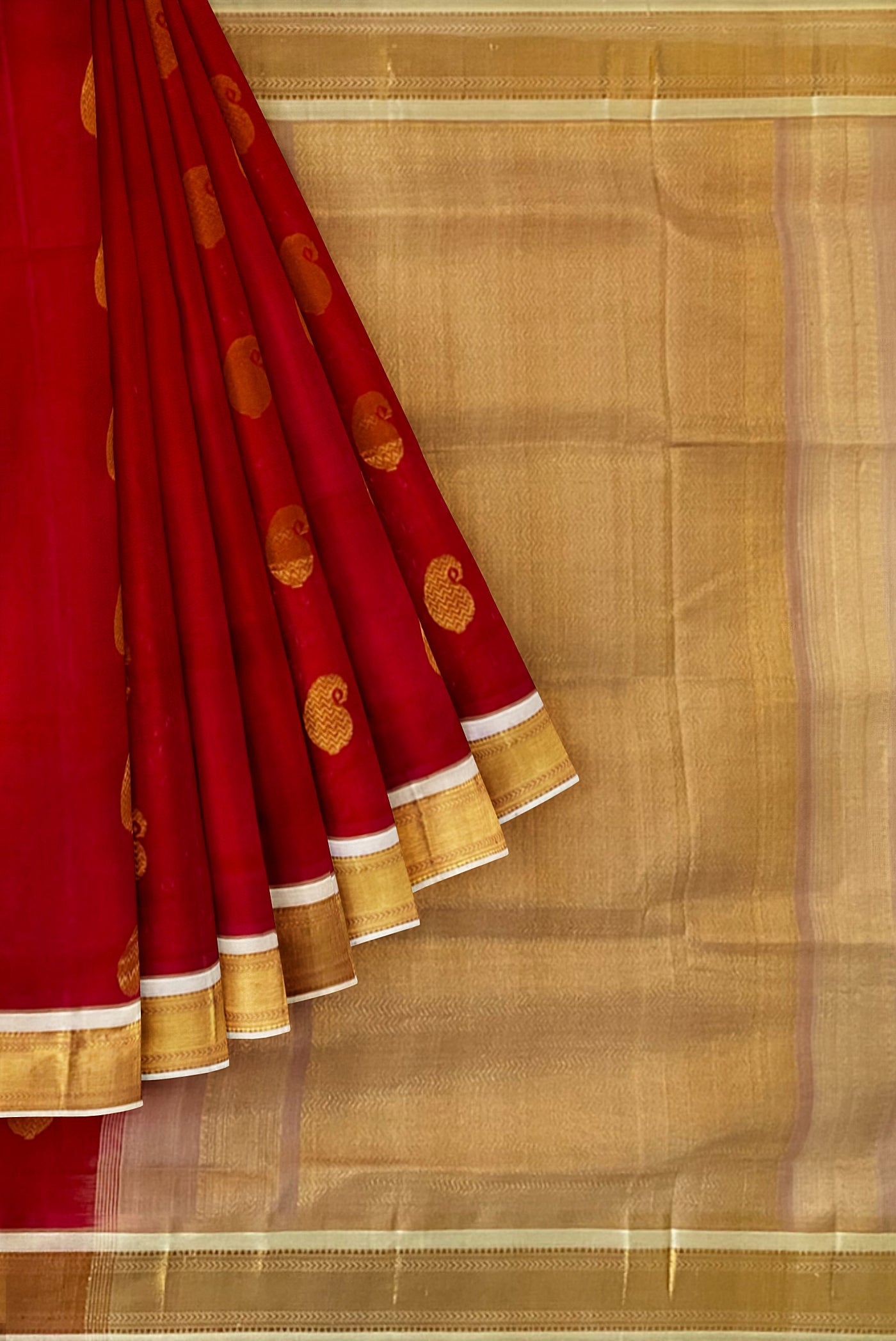 Bright Red Silk Cotton Saree With Zari Buttas Pattern