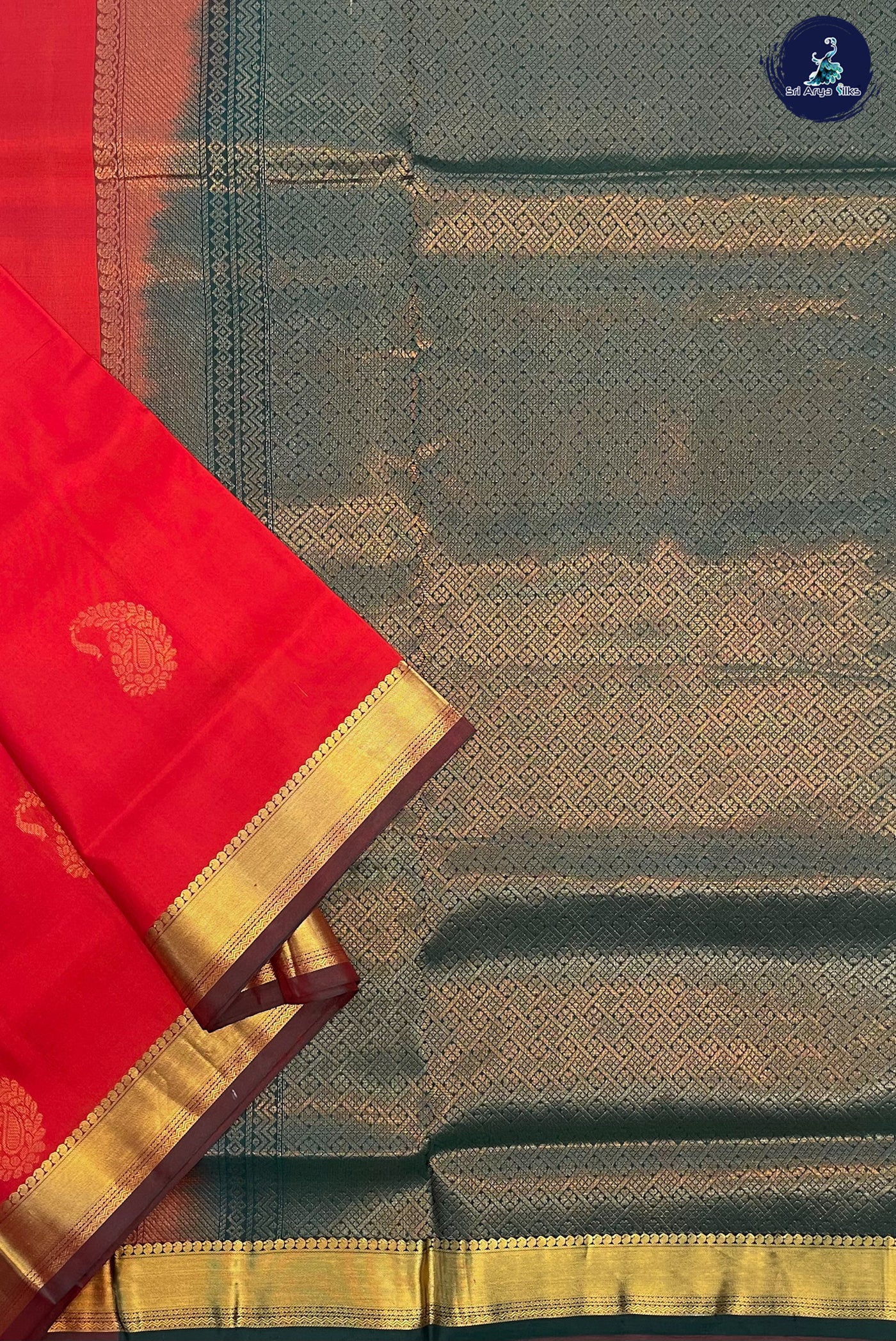 Arakku Madisar 10 Yards Silk Saree With Zari Buttas Pattern