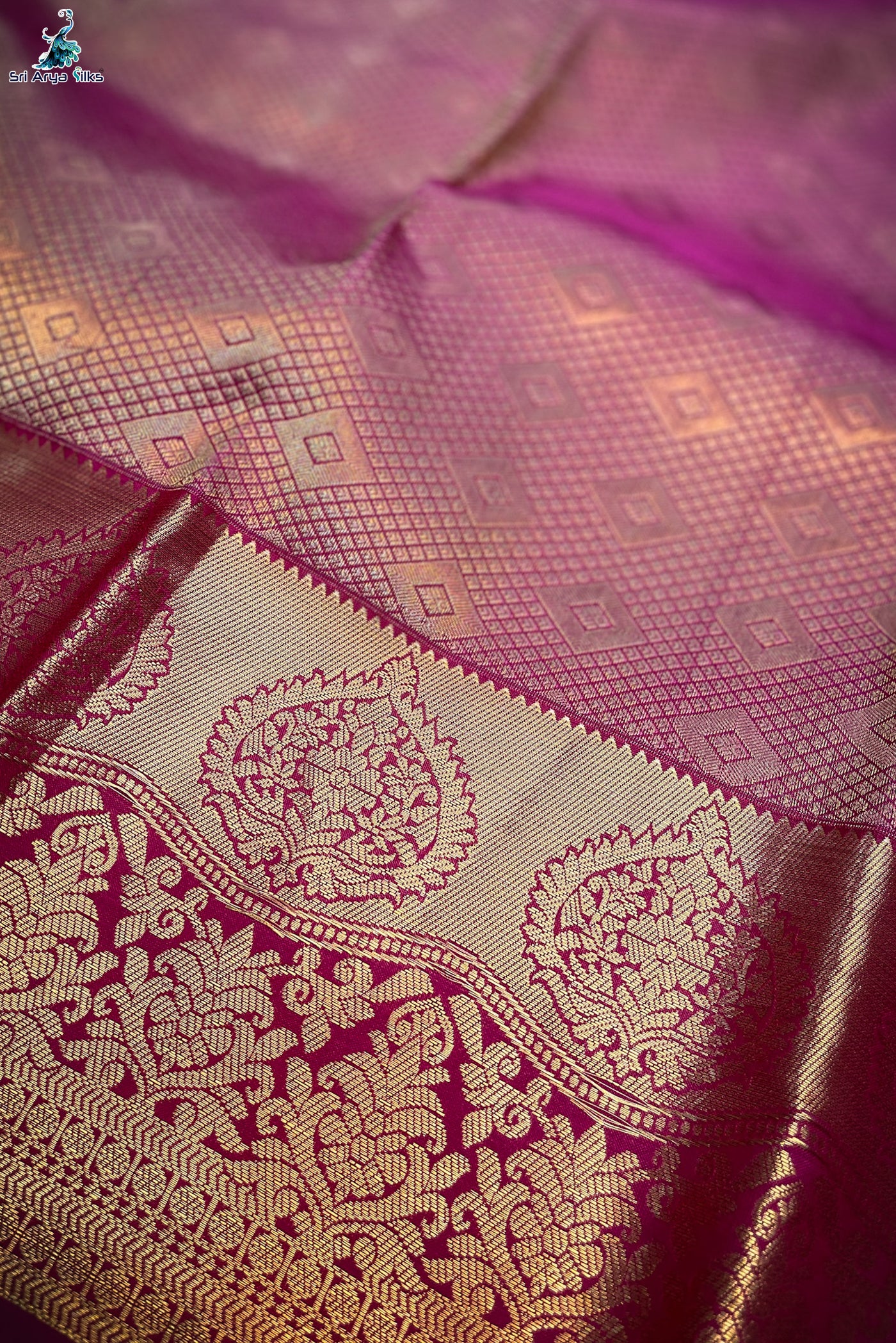 Blue Traditional Silk Saree With Pink Blouse & Buttas Pattern