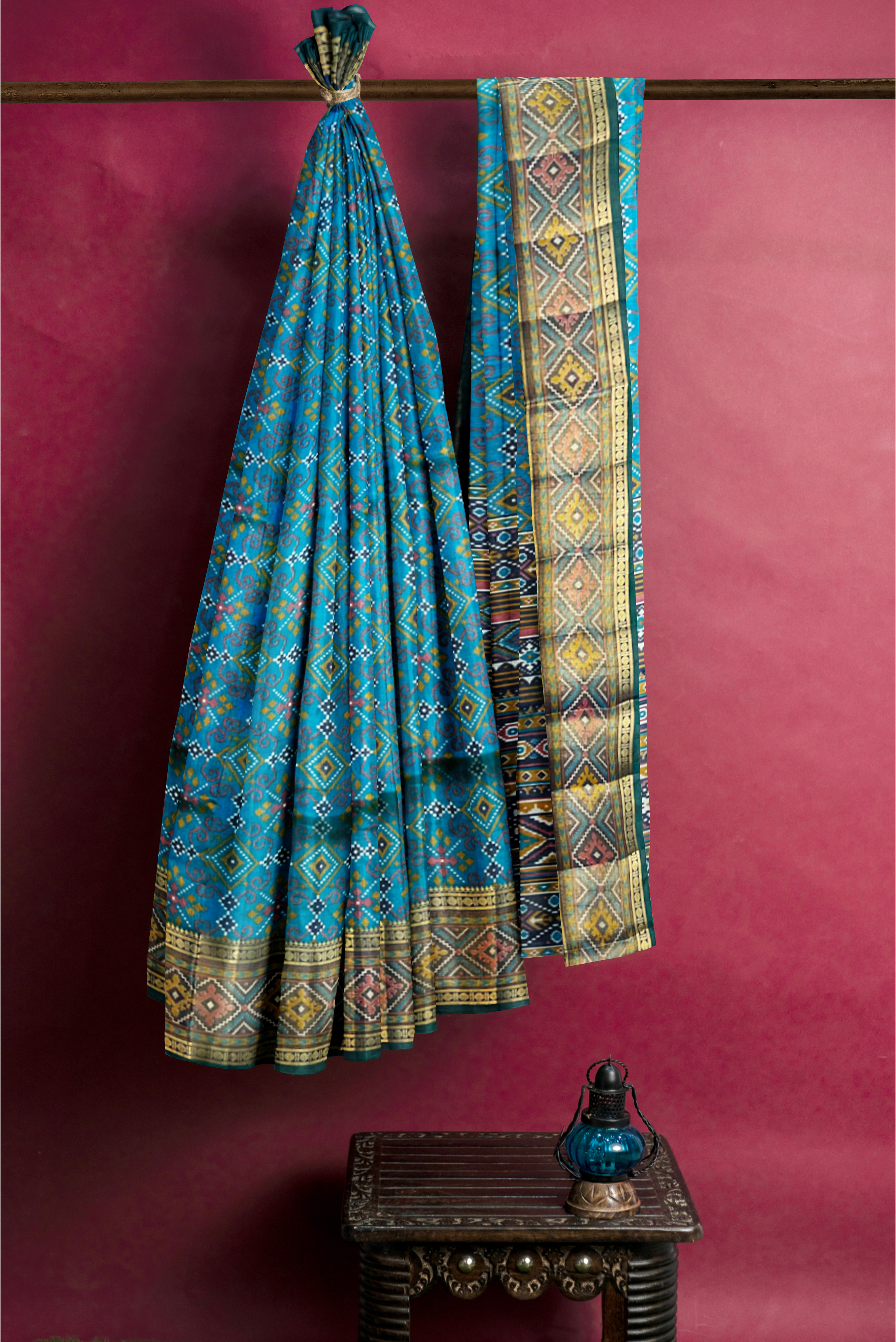 Sapphire Green Pochampally Saree With Patola Pattern