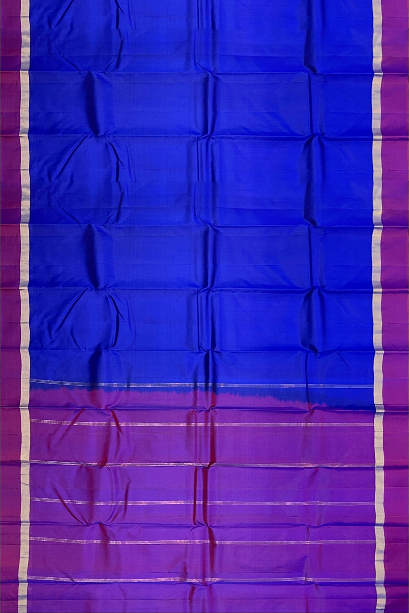 Royal Blue Light Weight Silk Saree With Plain Pattern