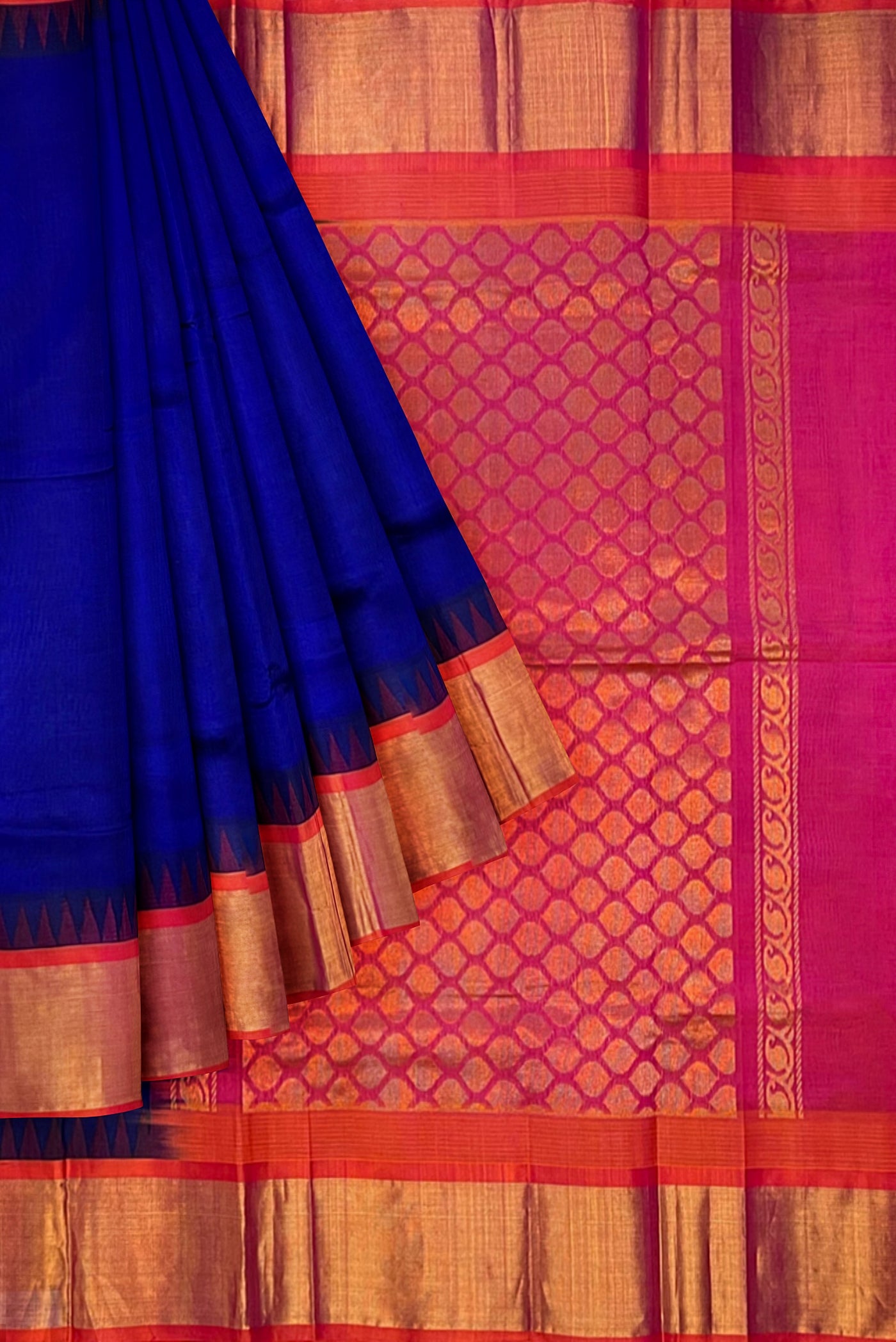Navy Blue Korvai Silk Cotton Saree With Plain Pattern