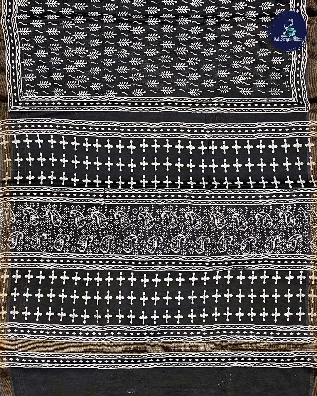 Black Casual Saree With Black Blouse & Stripes Pattern