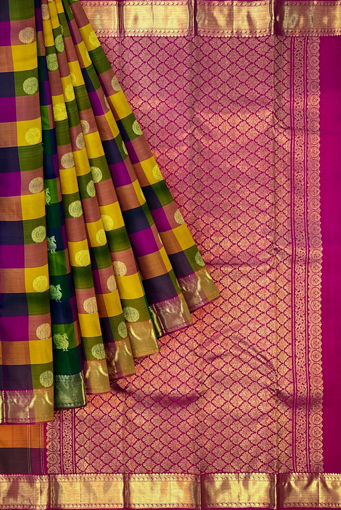 Multi Checked Saree With Checked Pattern