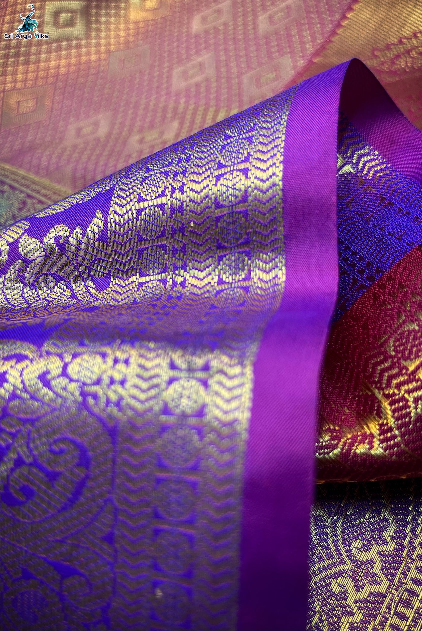 Blue Traditional Silk Saree With Pink Blouse & Buttas Pattern