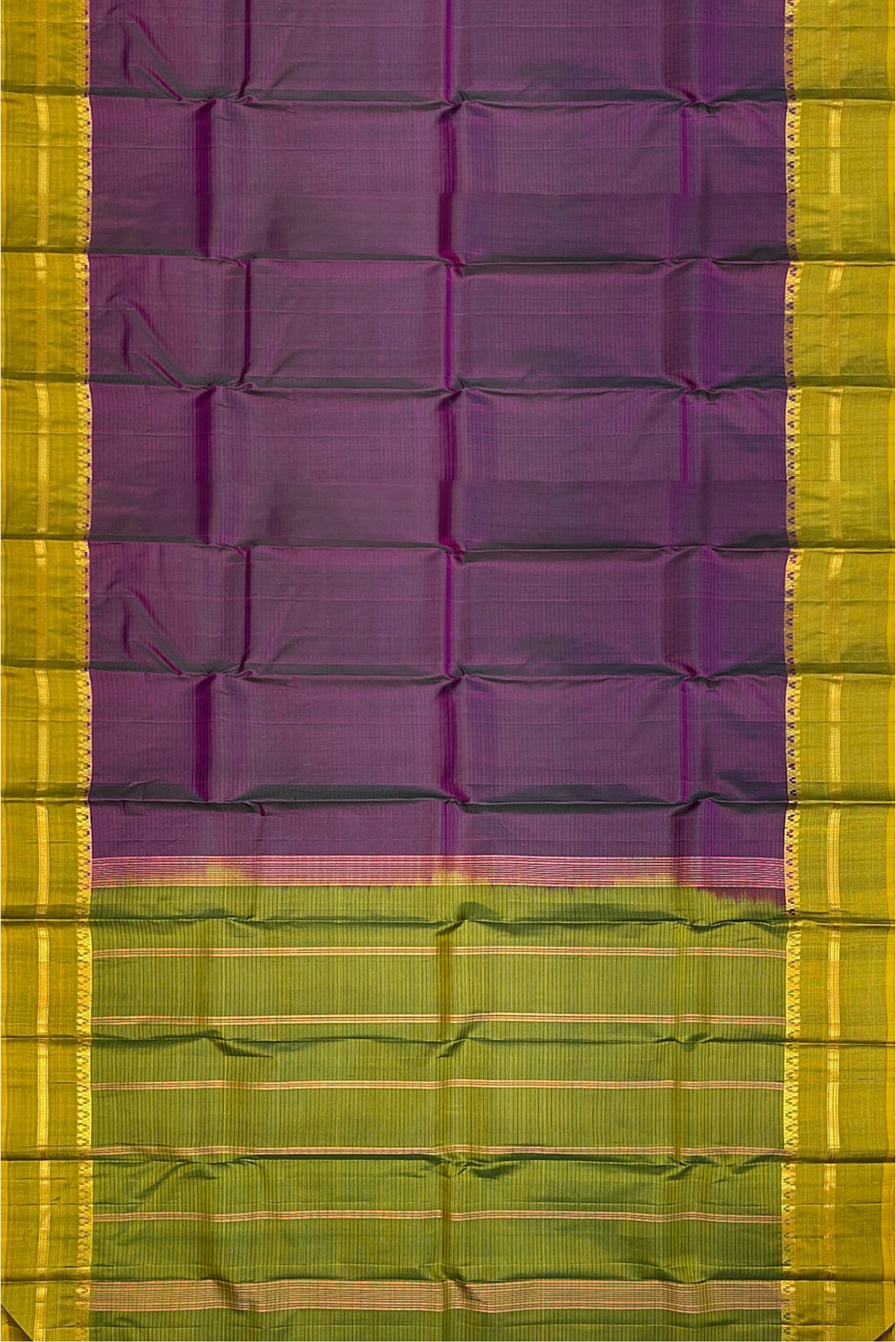 Dual Tone Purple Light Weight Silk Saree With Plain Pattern