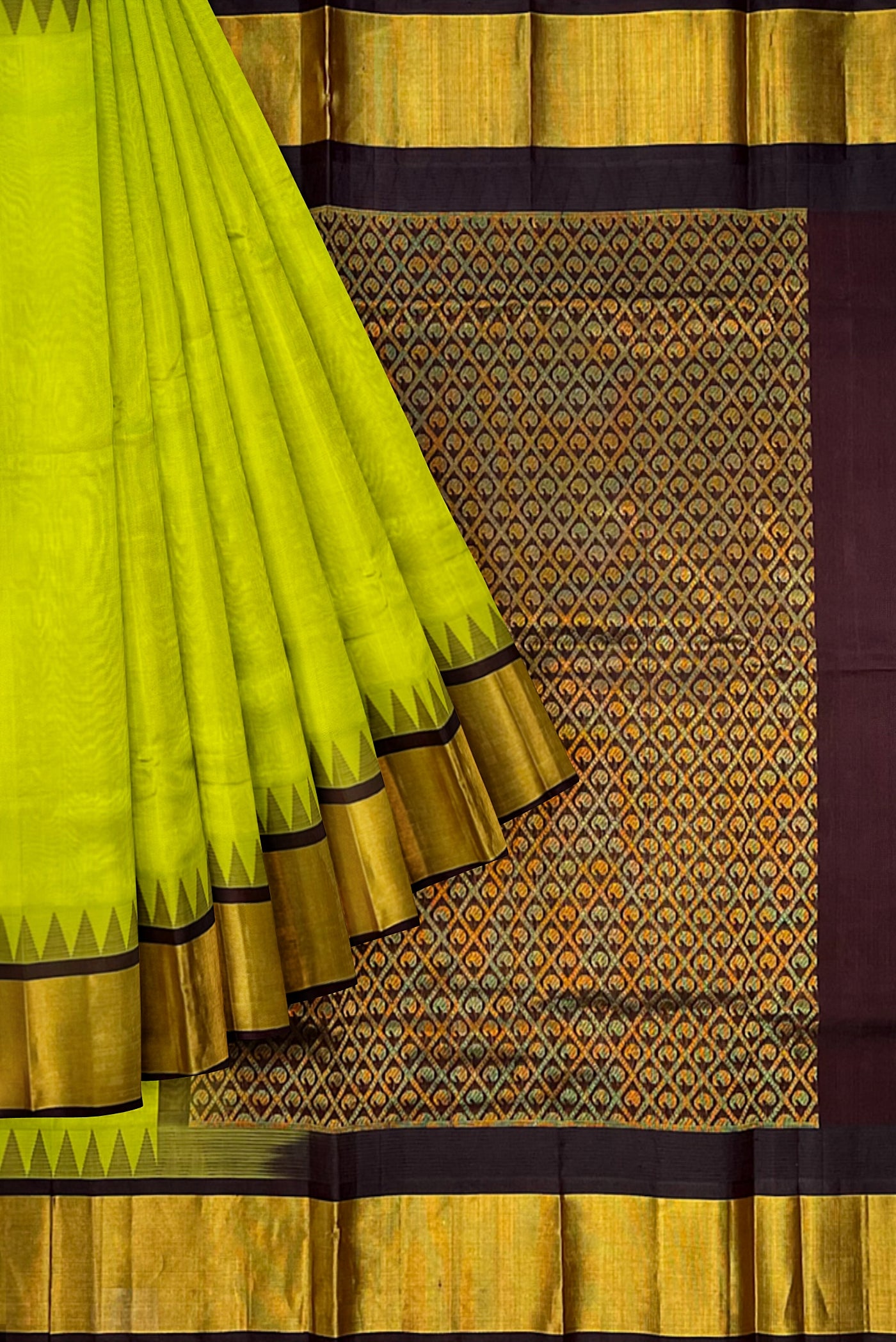 Lime Green Korvai Silk Cotton Saree With Plain Pattern