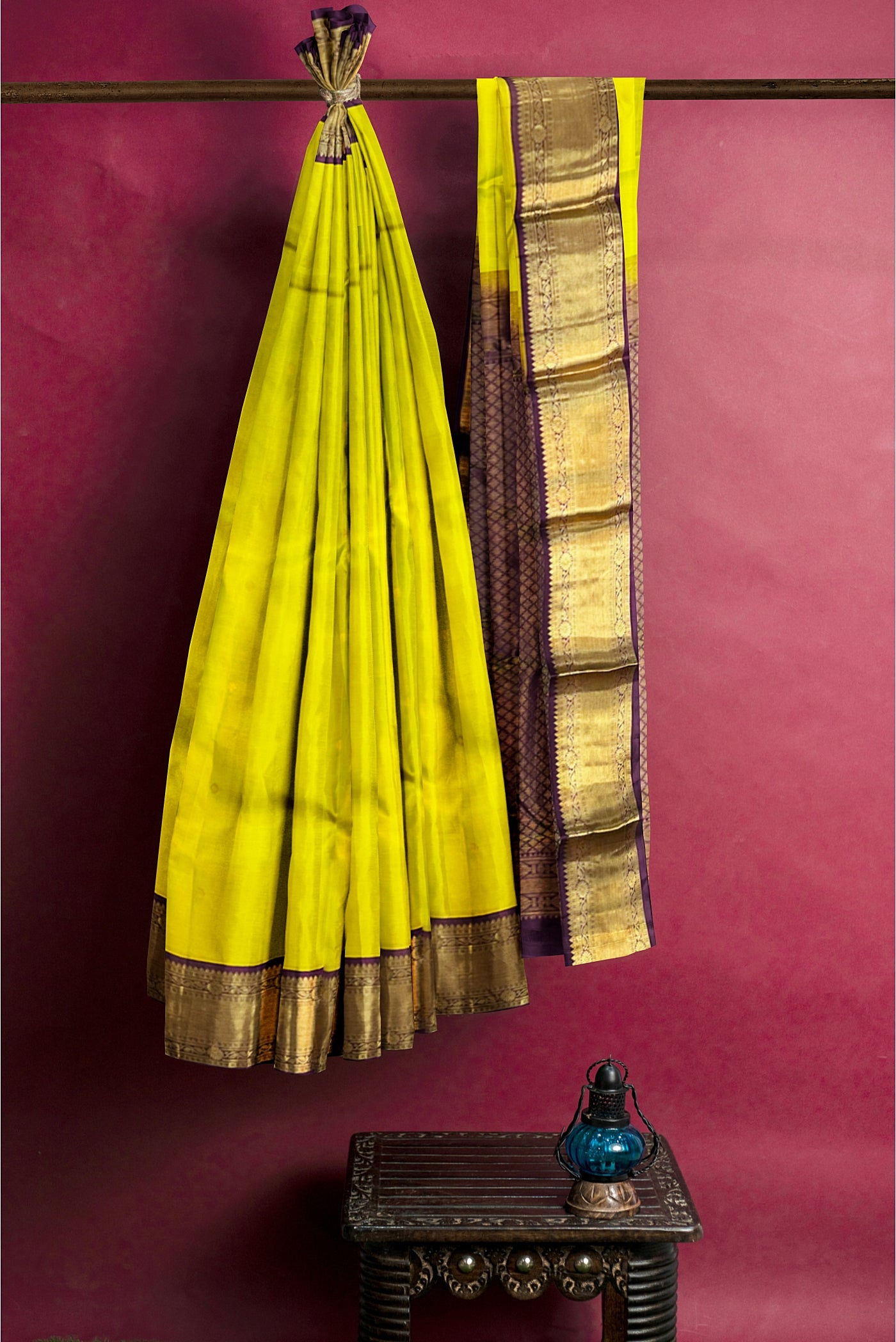 Lime Green Korvai Contrast Silk Saree With Buttas Pattern