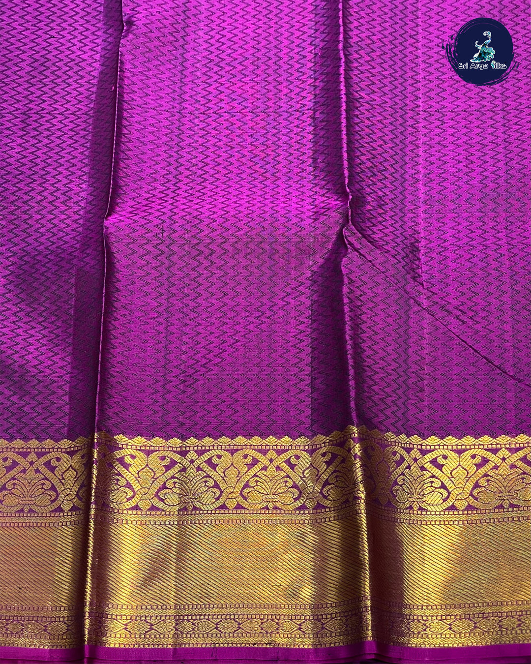 Green Traditional Silk Saree With Purple Blouse & Buttas Pattern