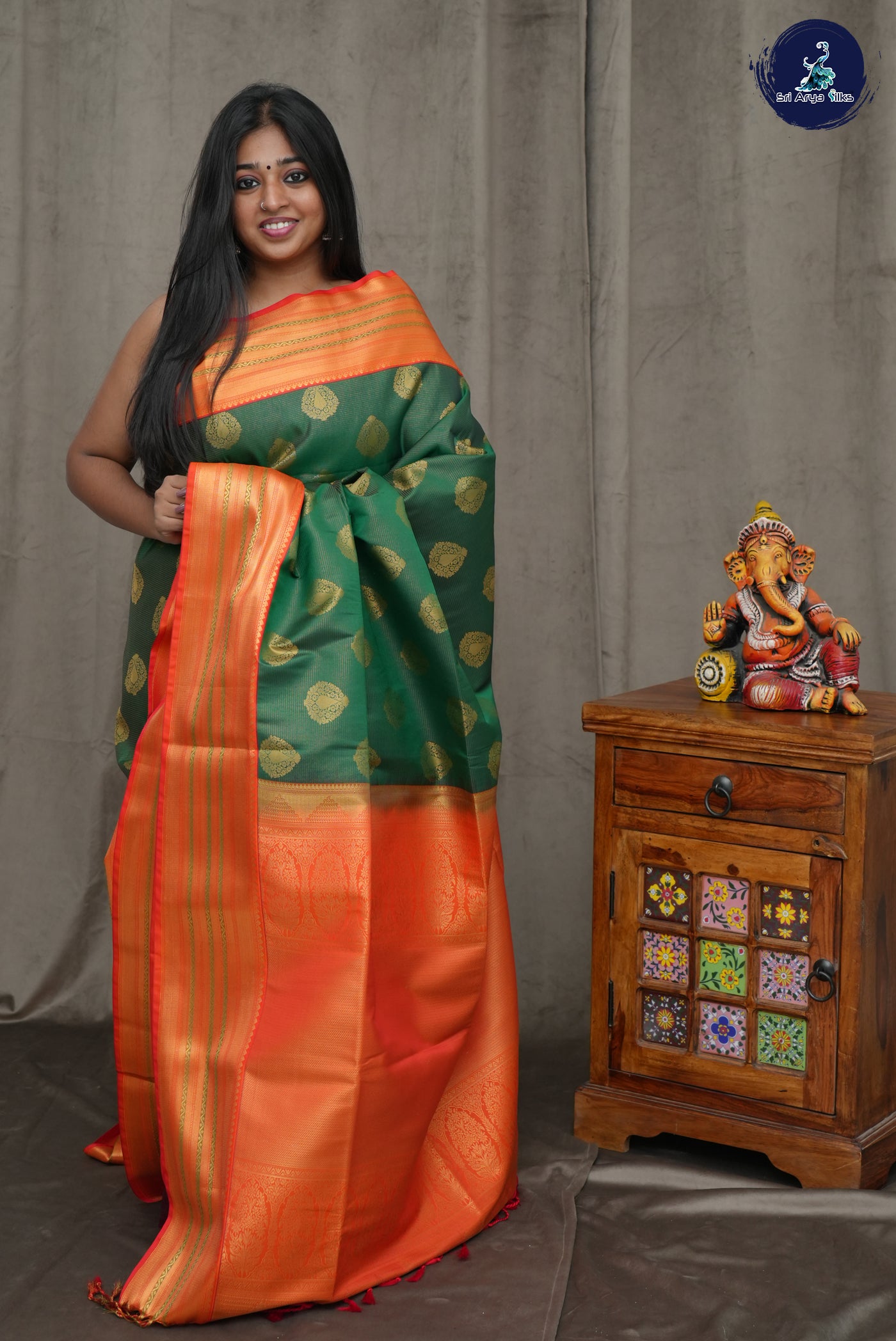 Dark Green Semi Soft Silk Saree With Jacquard Pattern