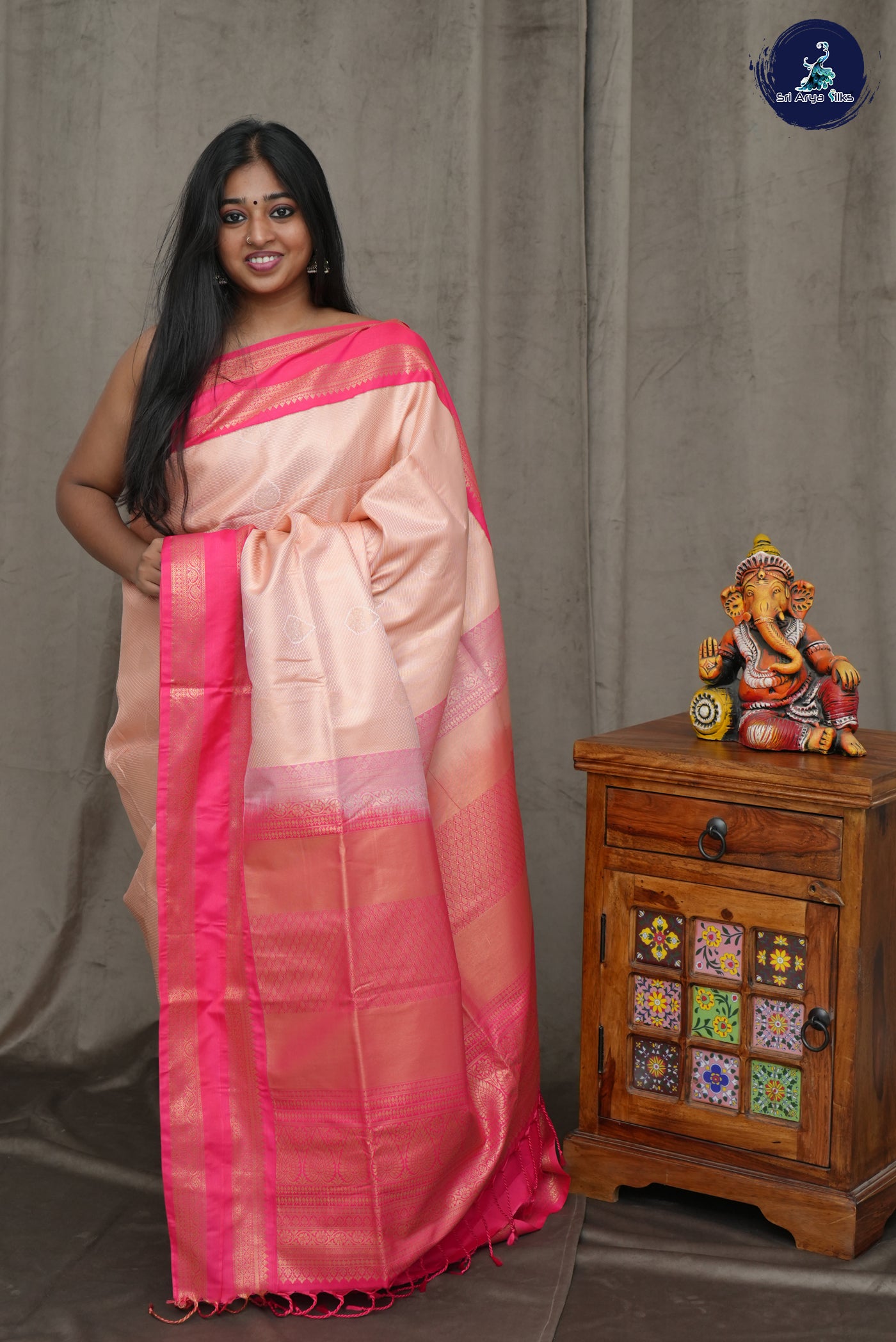 Light Peach Semi Soft Silk Saree With Jacquard Pattern