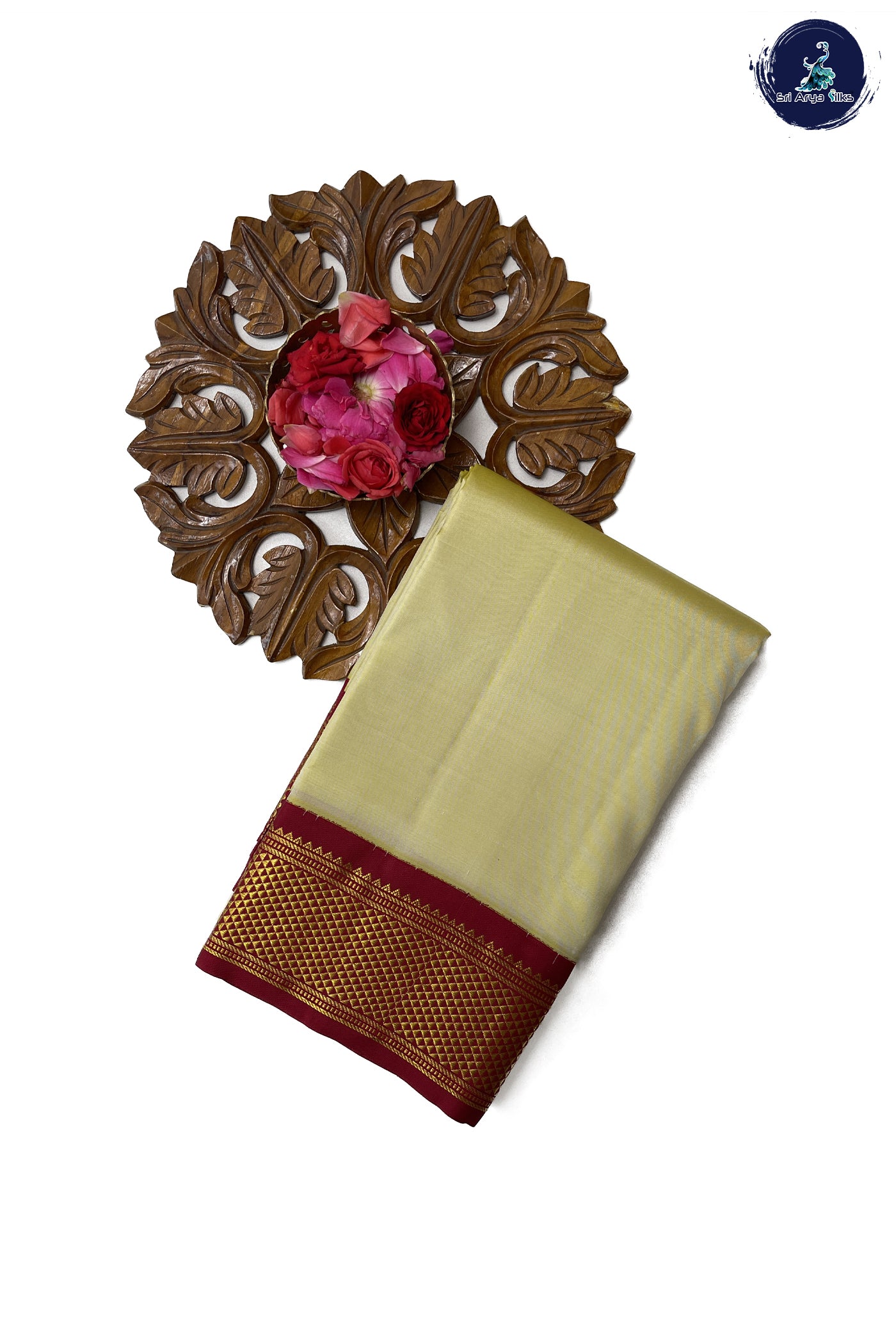 Creamish Yellow Silk Saree With Plain Pattern