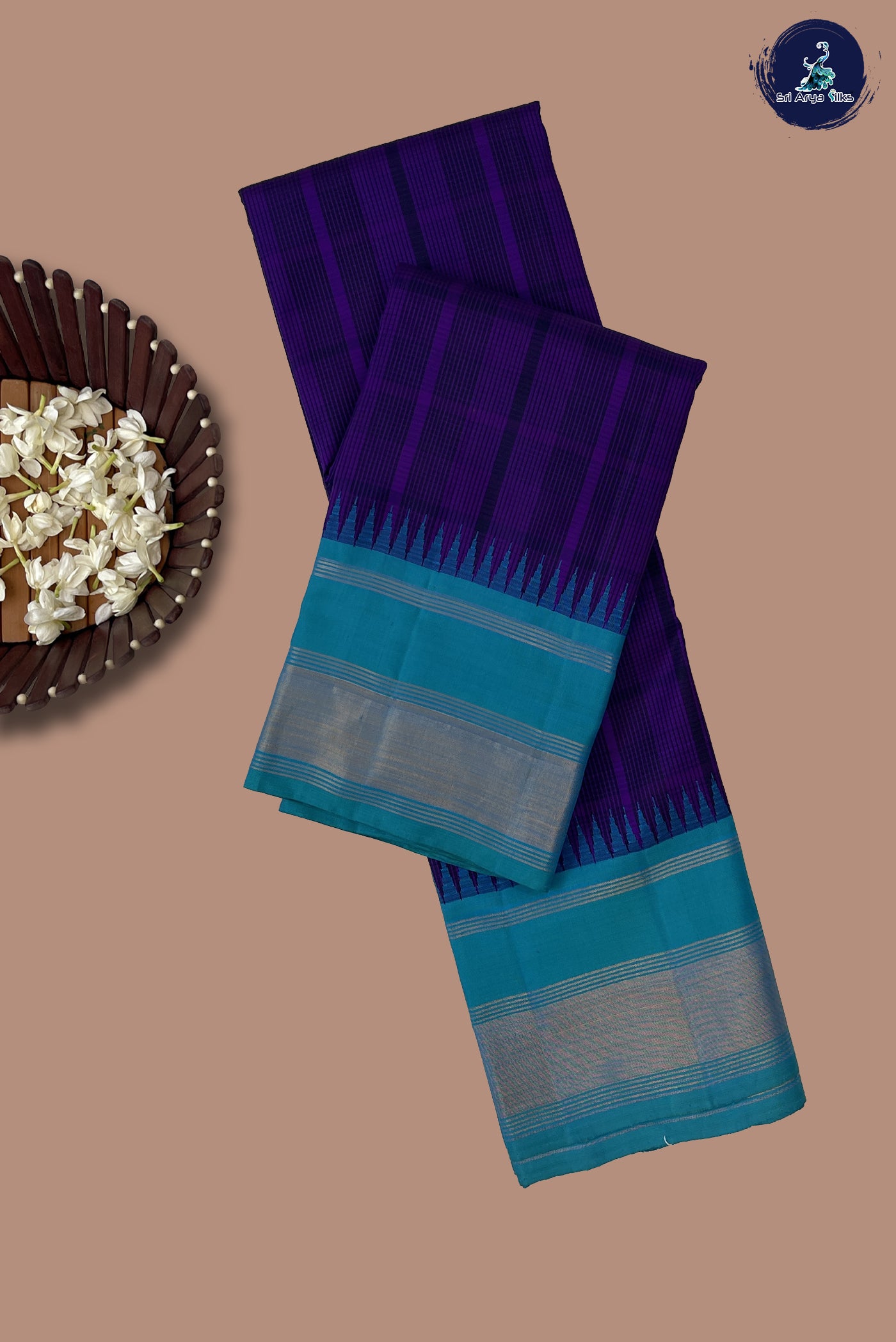 Dark Brinjal Checked Saree With Checked Pattern