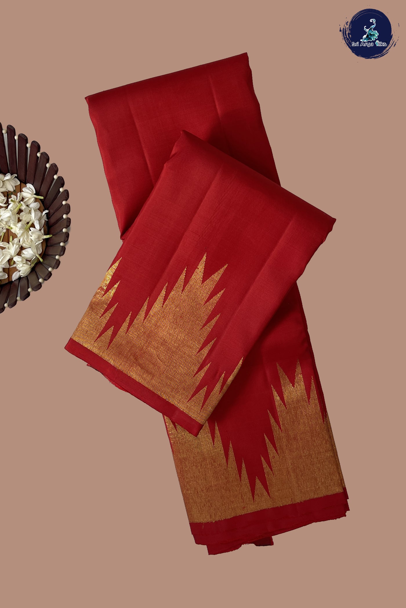 Red Traditional Silk Saree With Plain Pattern