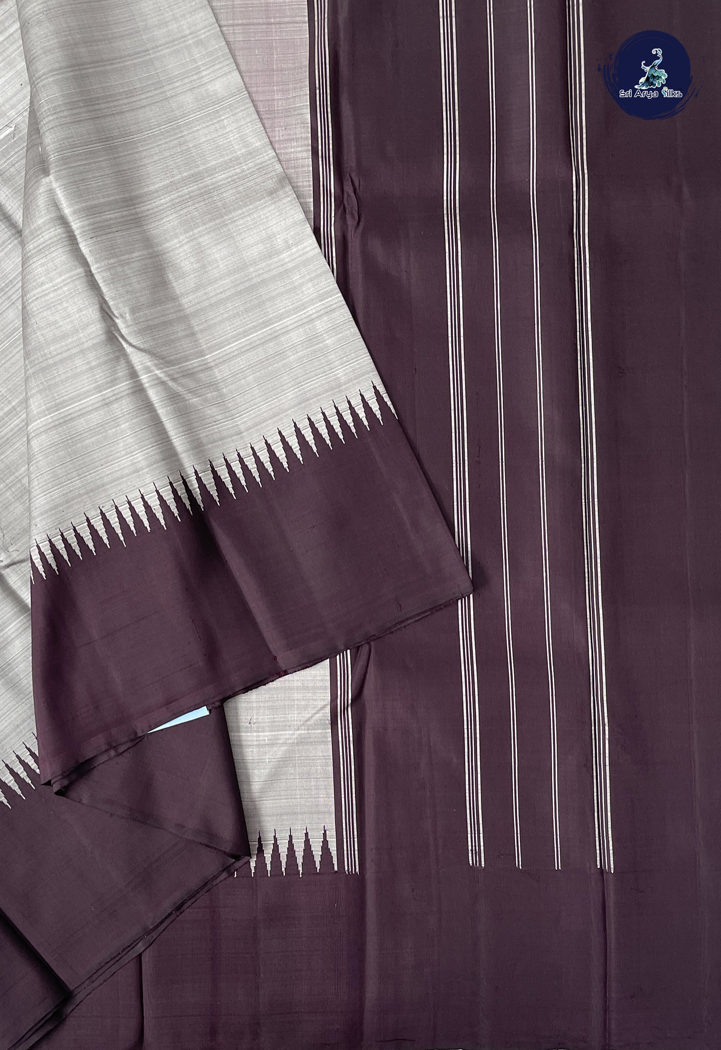 Silver Grey Korvai Contrast Silk Saree With Plain Pattern