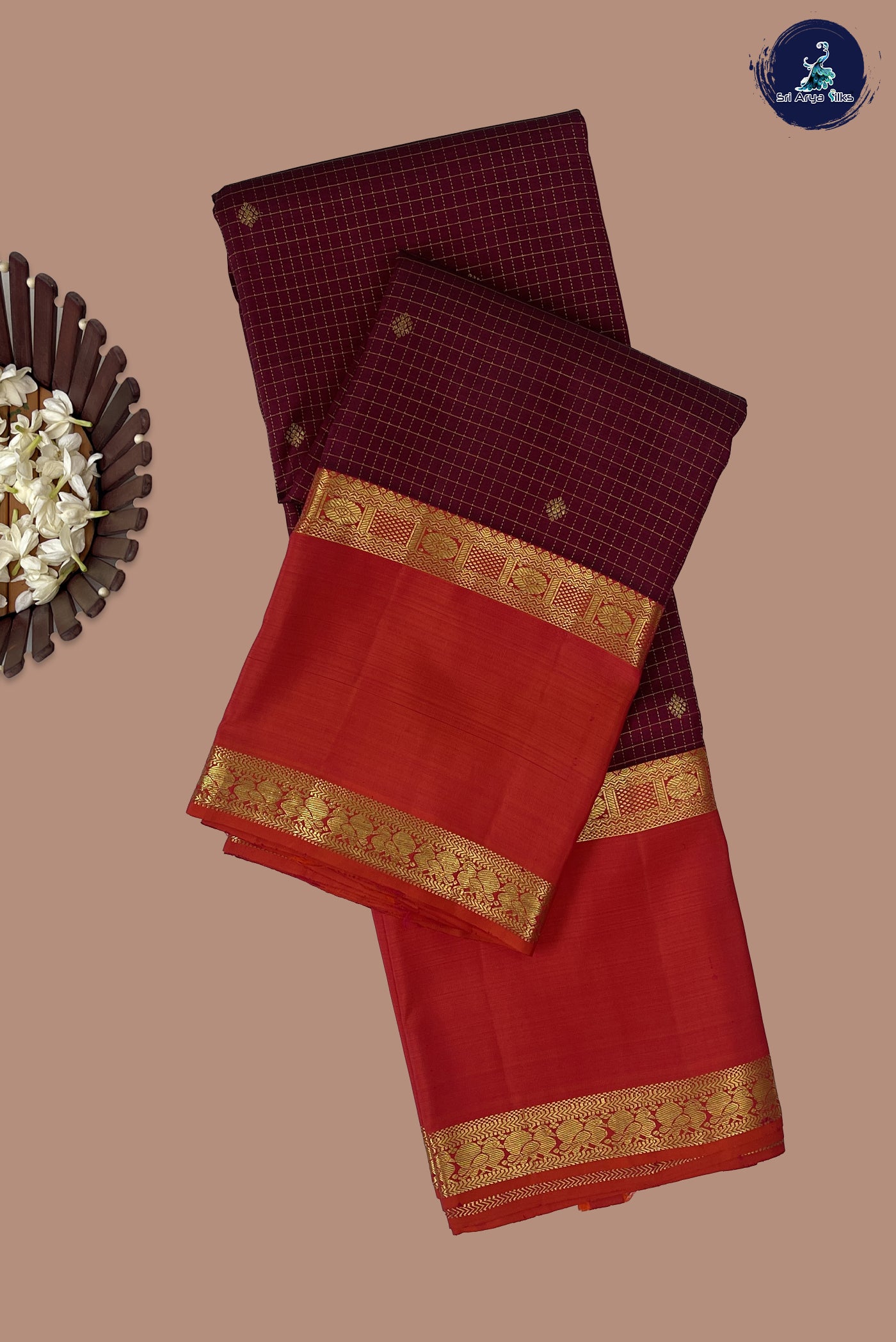 Dual Tone Maroon Checked Saree With Zari Checked Pattern