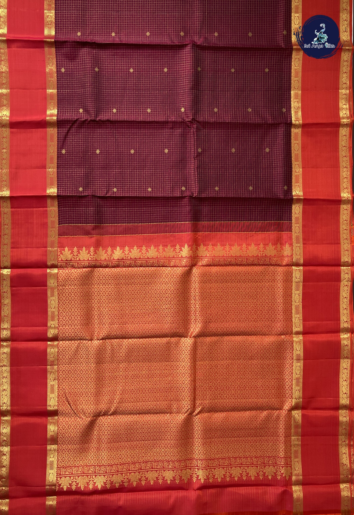 Dual Tone Maroon Checked Saree With Zari Checked Pattern