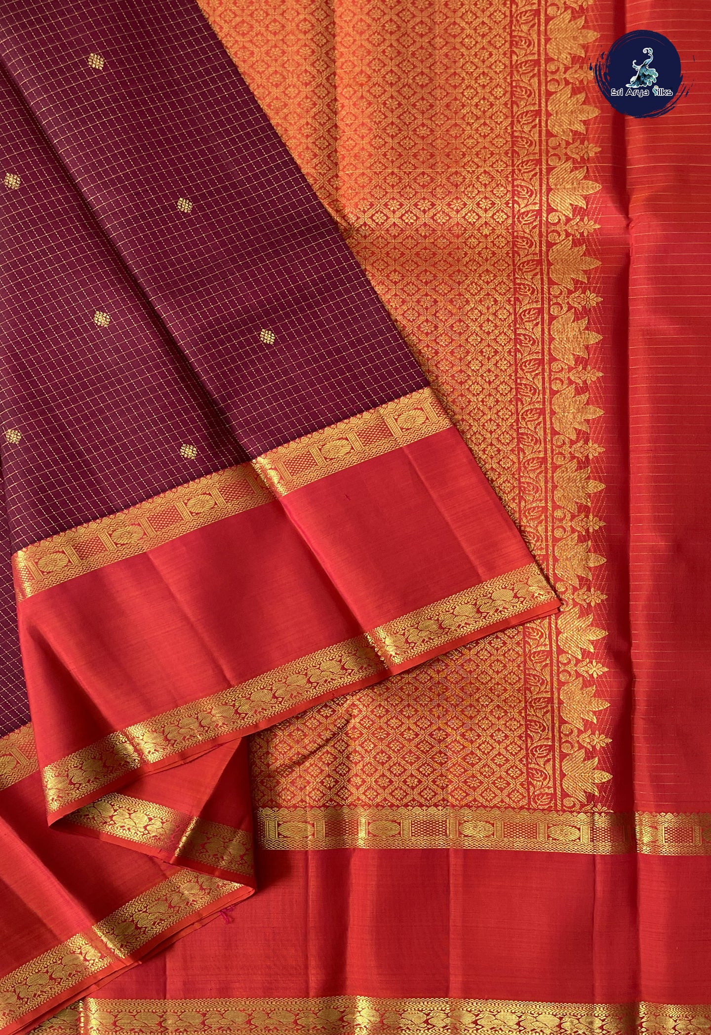 Dual Tone Maroon Checked Saree With Zari Checked Pattern