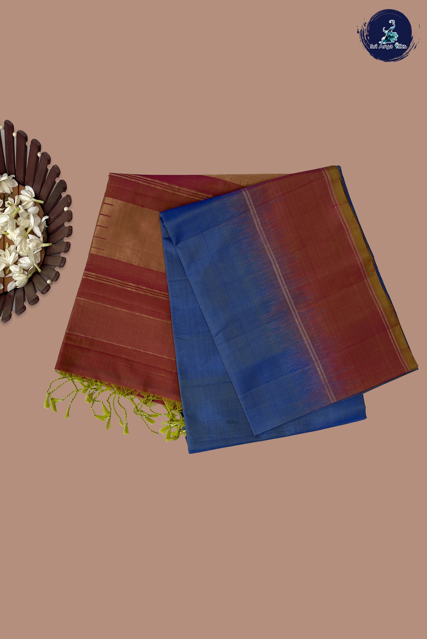 Blue Soft Silk Saree With Plain Pattern