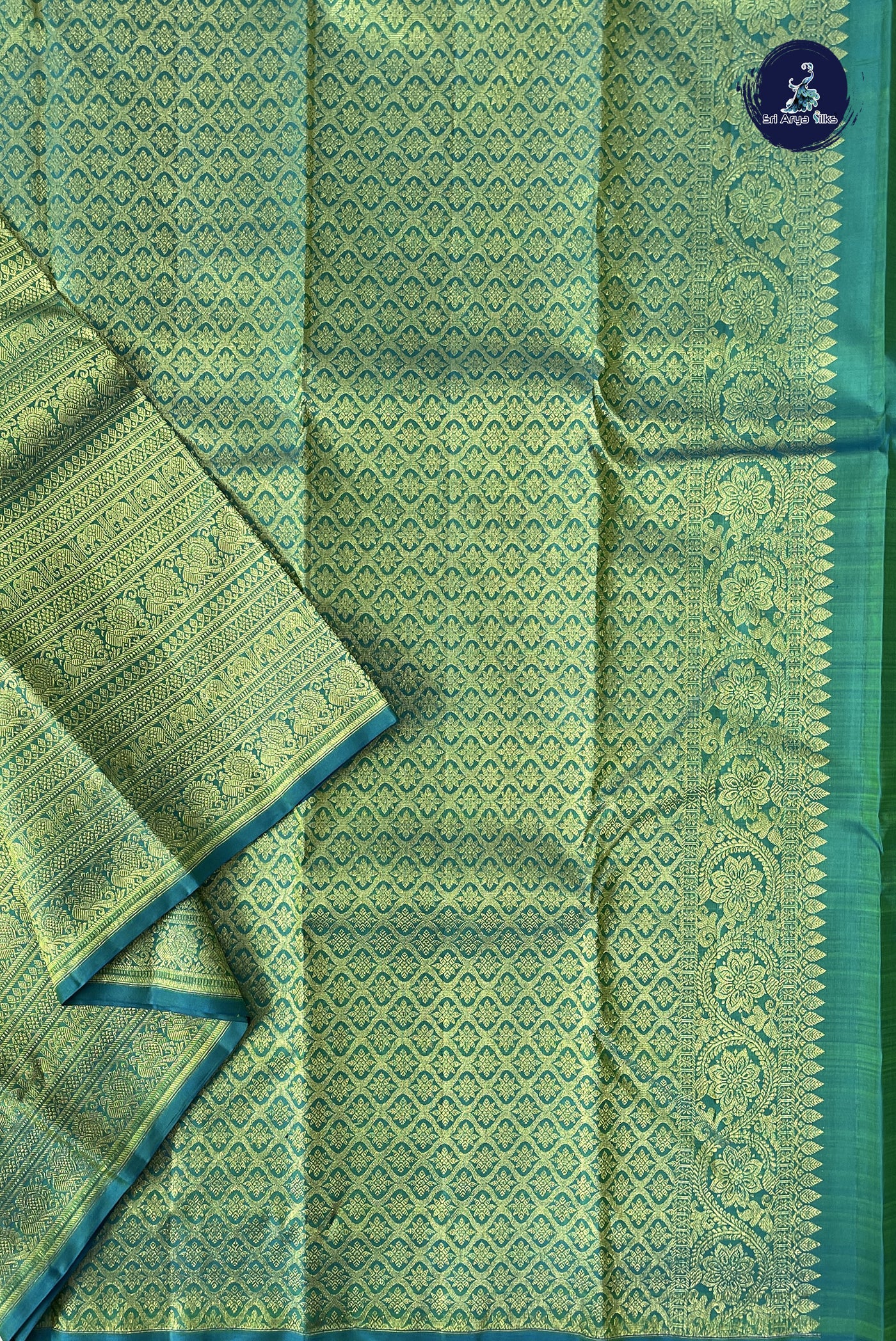 Dual Tone Green Half and Half Checked Silk Saree With Jacquard Pattern