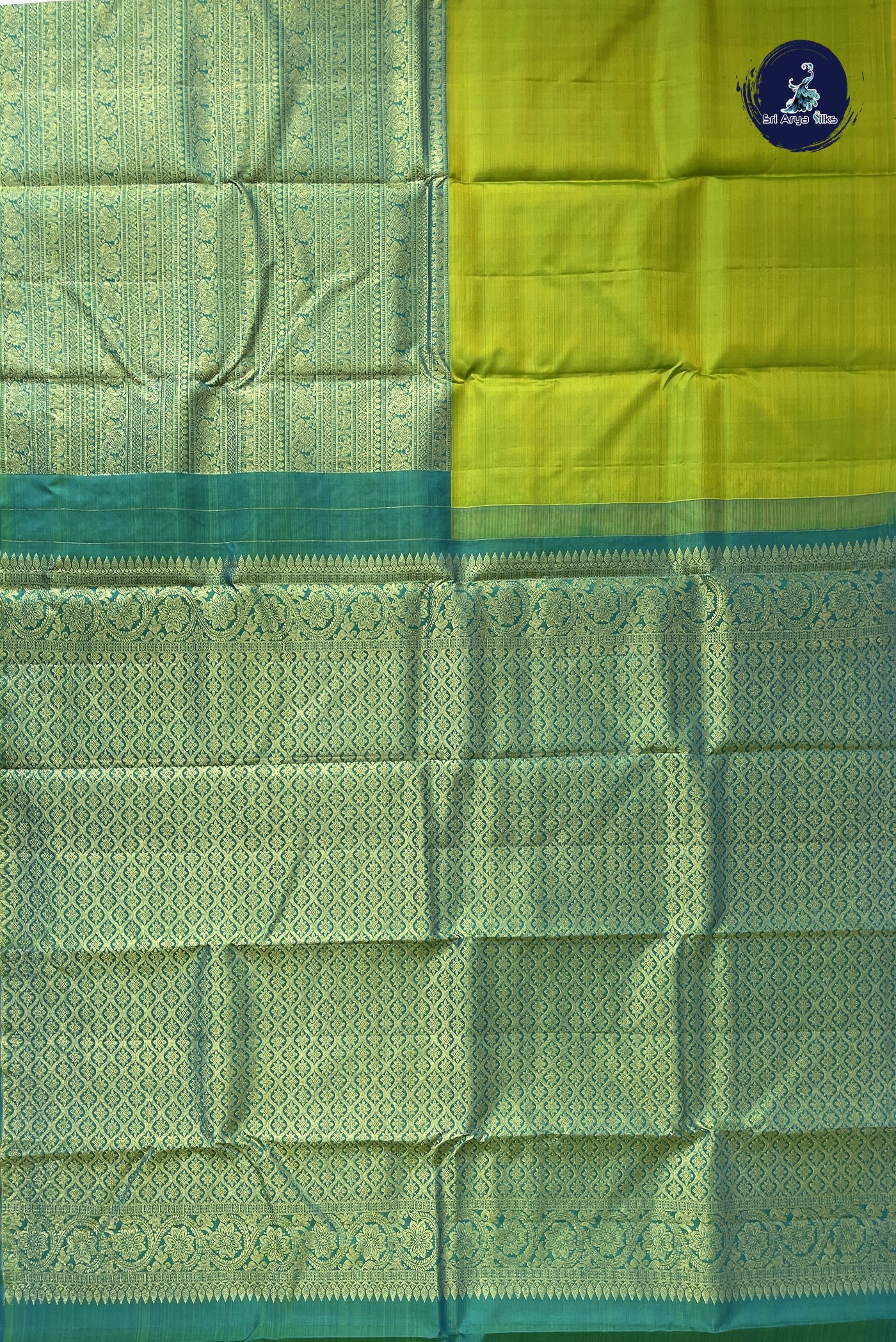 Dual Tone Green Half and Half Checked Silk Saree With Jacquard Pattern