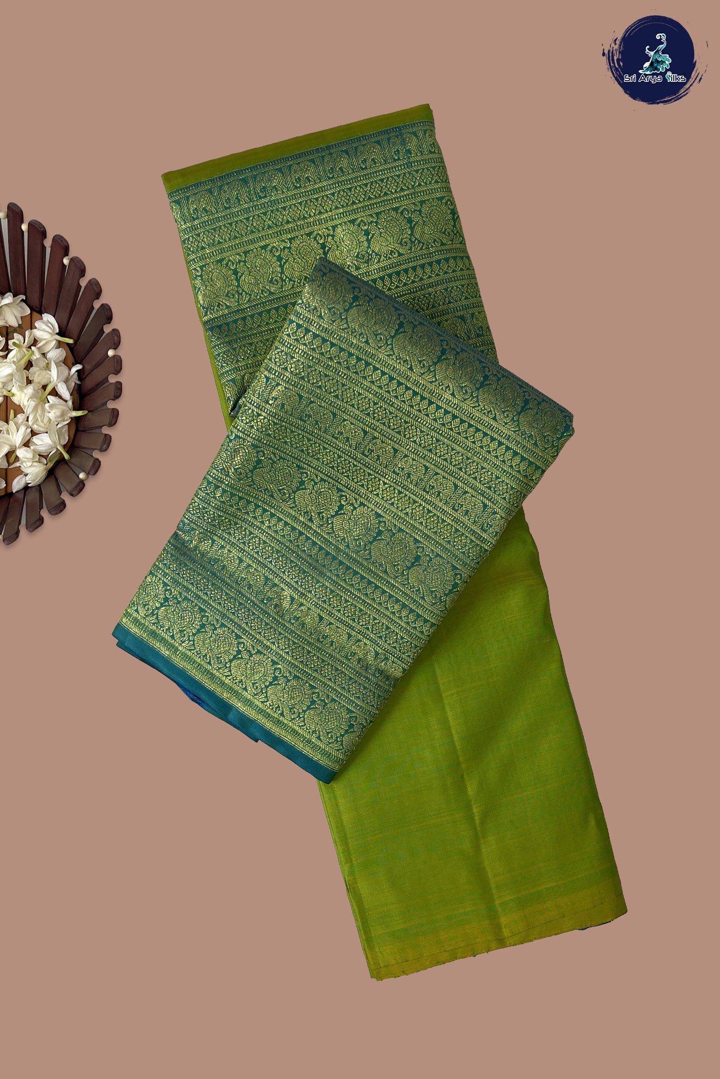 Dual Tone Green Half and Half Checked Silk Saree With Jacquard Pattern