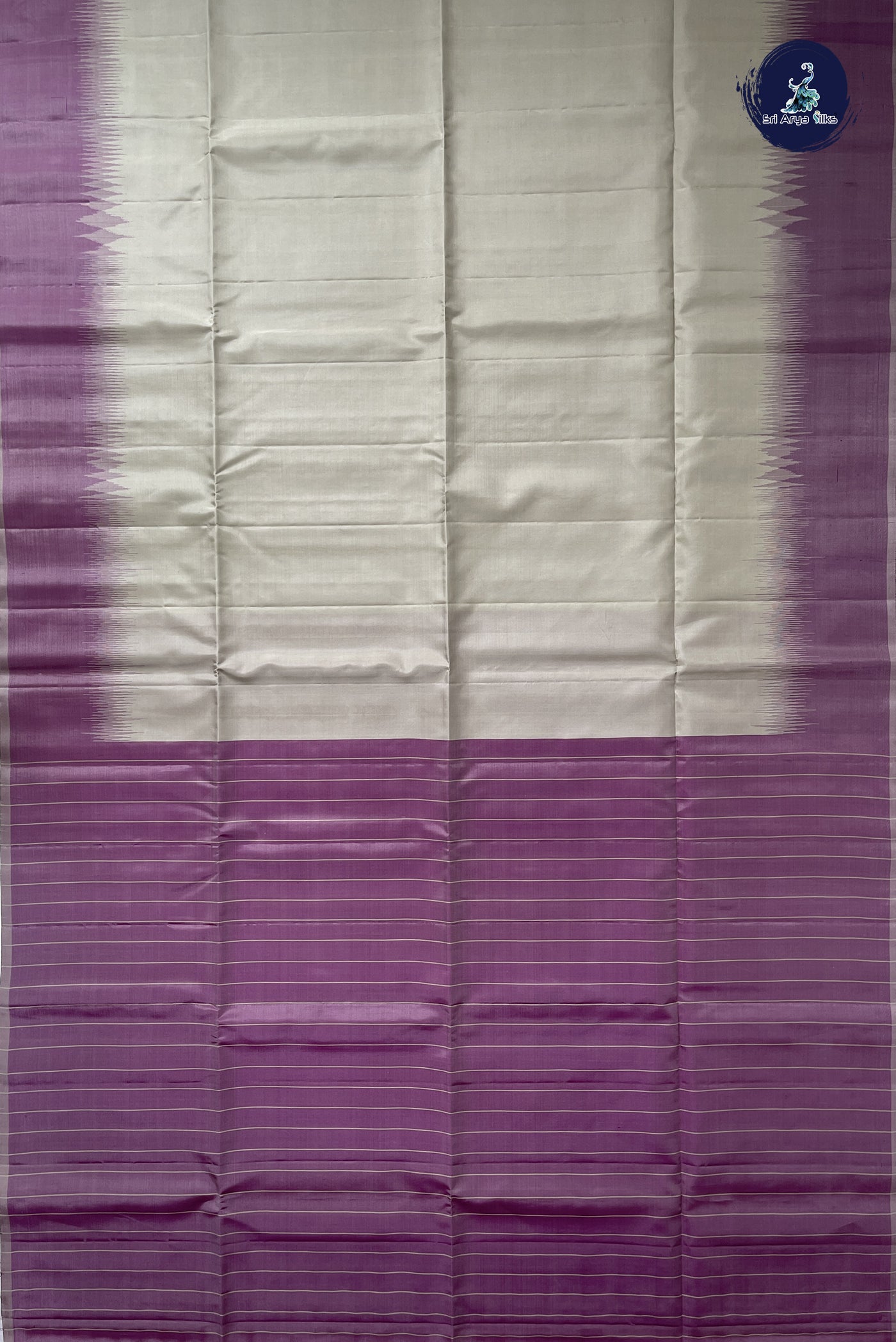 Pastel Shade Soft Silk Saree With Plain Pattern