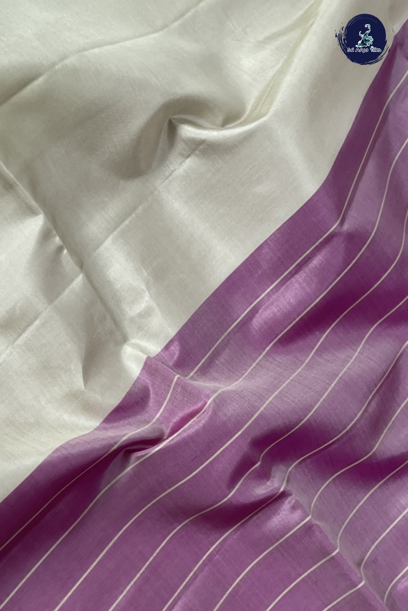 Pastel Shade Soft Silk Saree With Plain Pattern