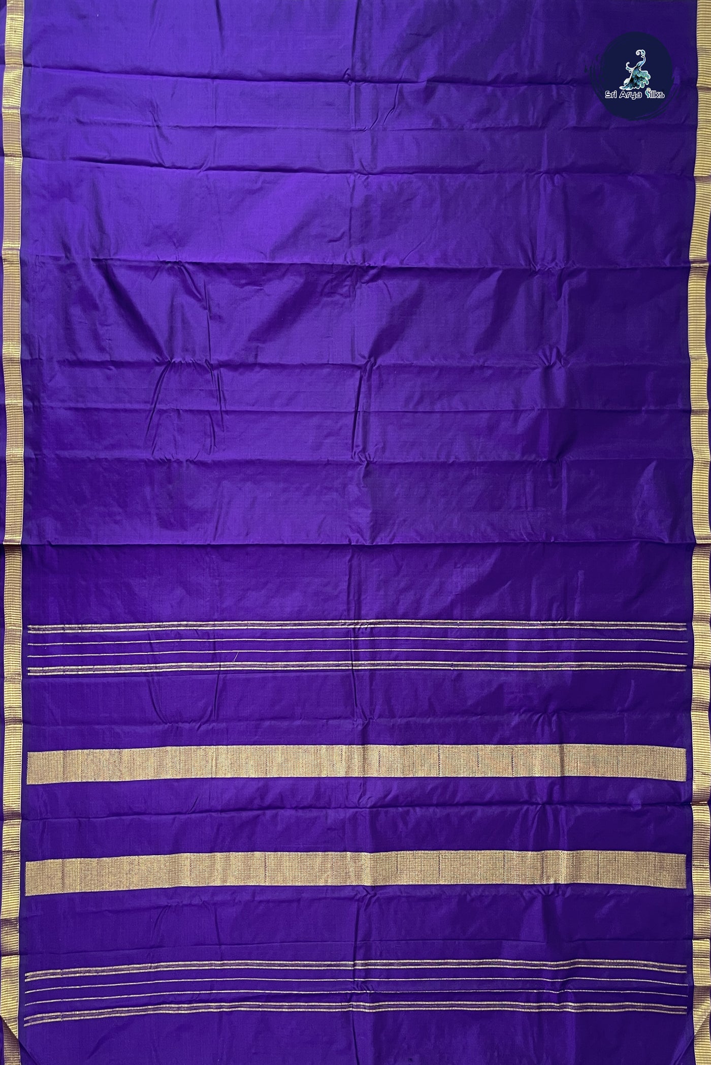 Dark Brinjal Light Weight Silk Saree With Plain Pattern