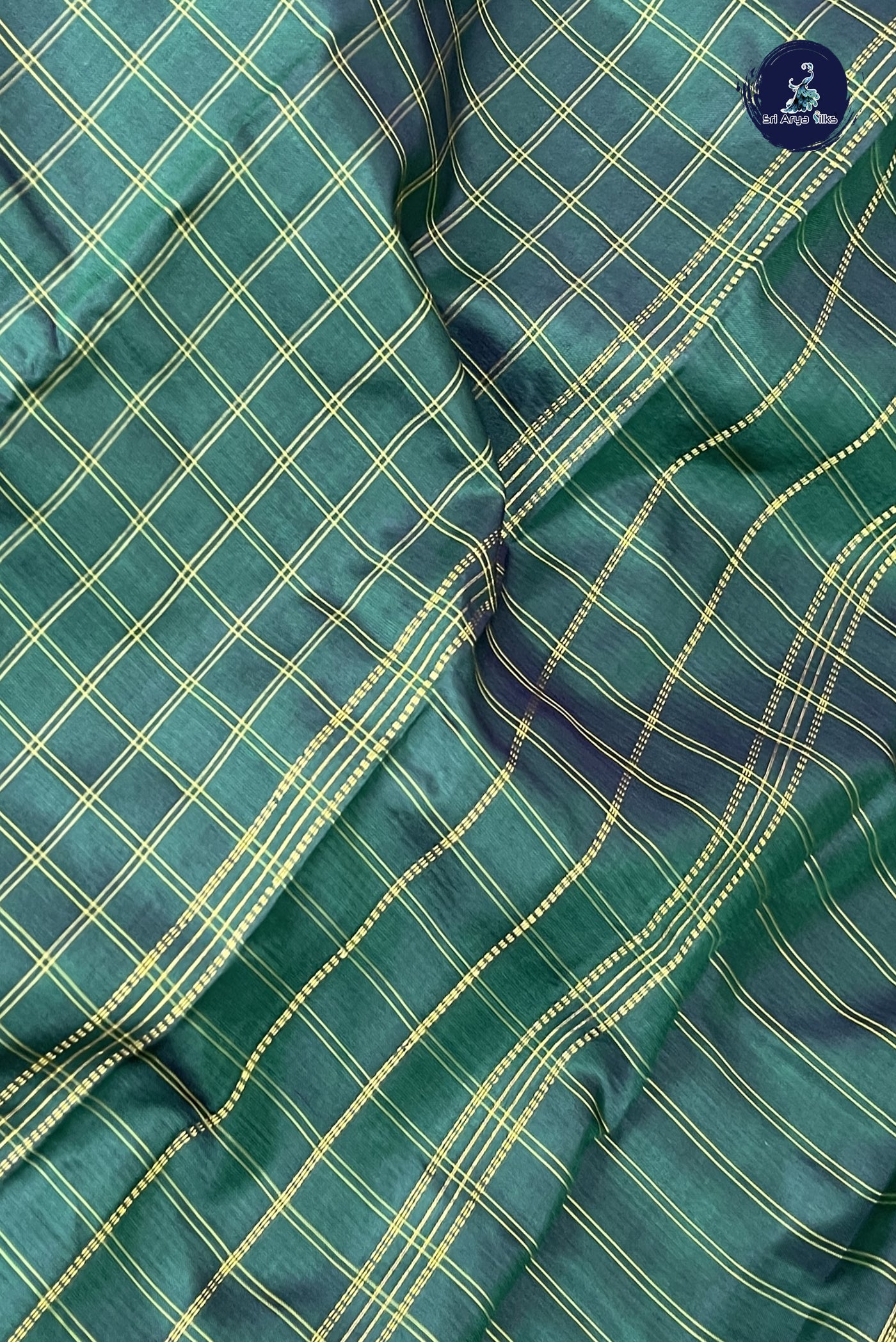 Dark Green Light Weight Silk Saree With Checked Pattern
