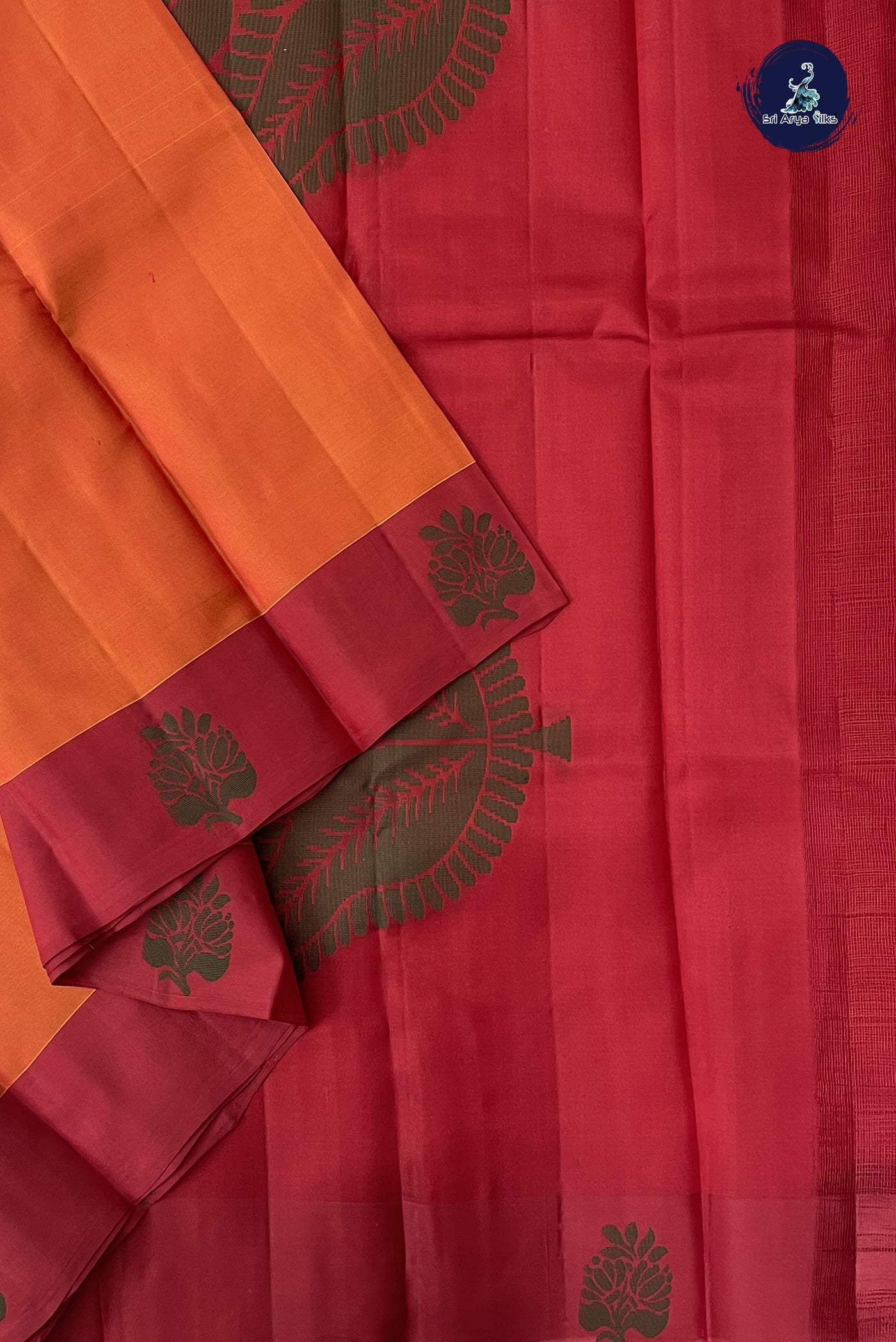 Rust Light Weight Silk Saree With Plain Pattern
