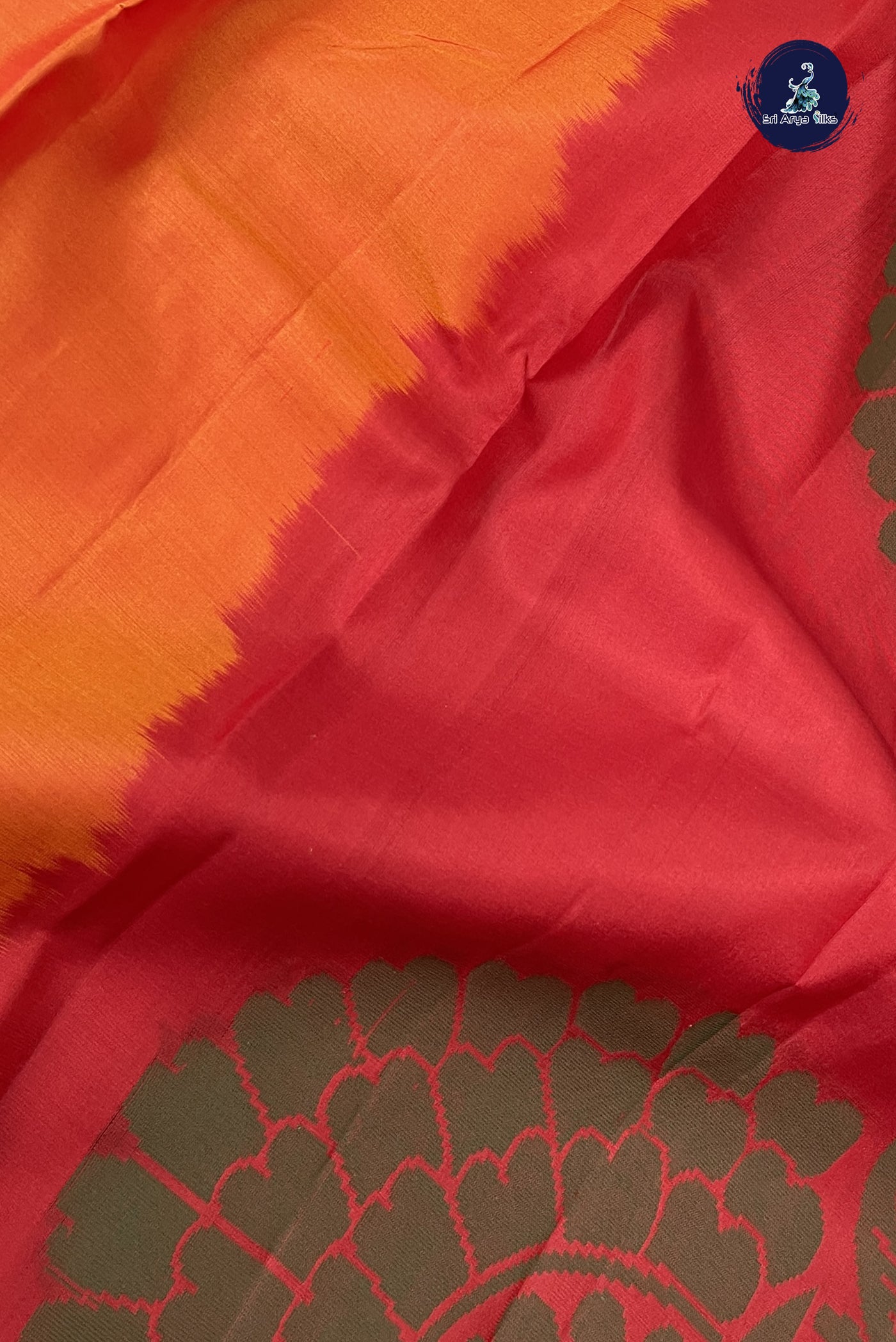 Rust Light Weight Silk Saree With Plain Pattern