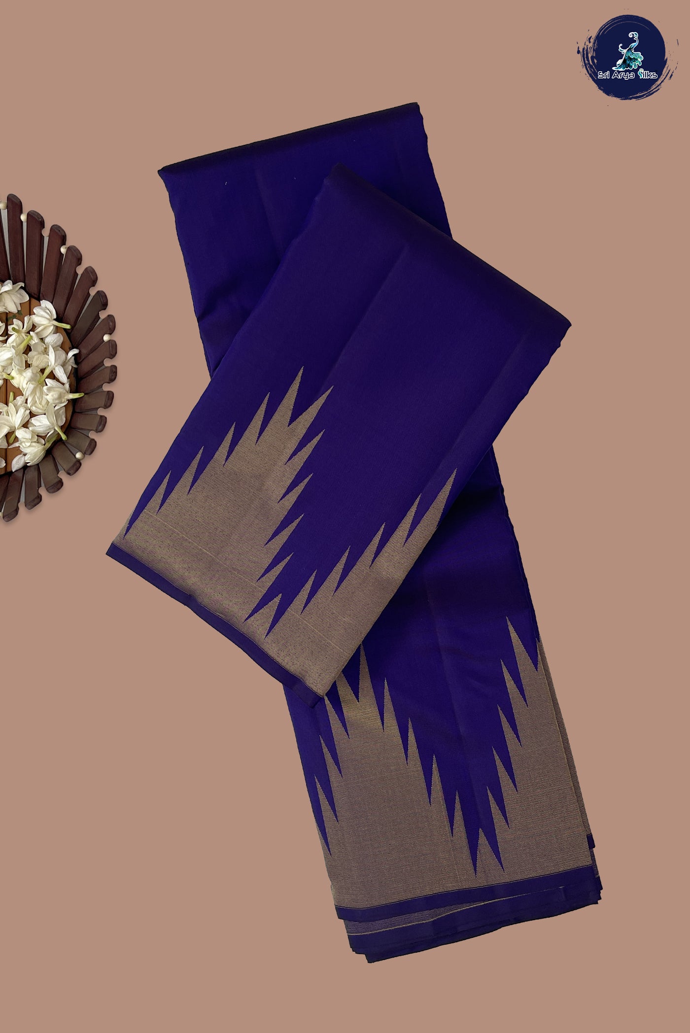 Dark Blue Traditional Silk Saree With Plain Pattern