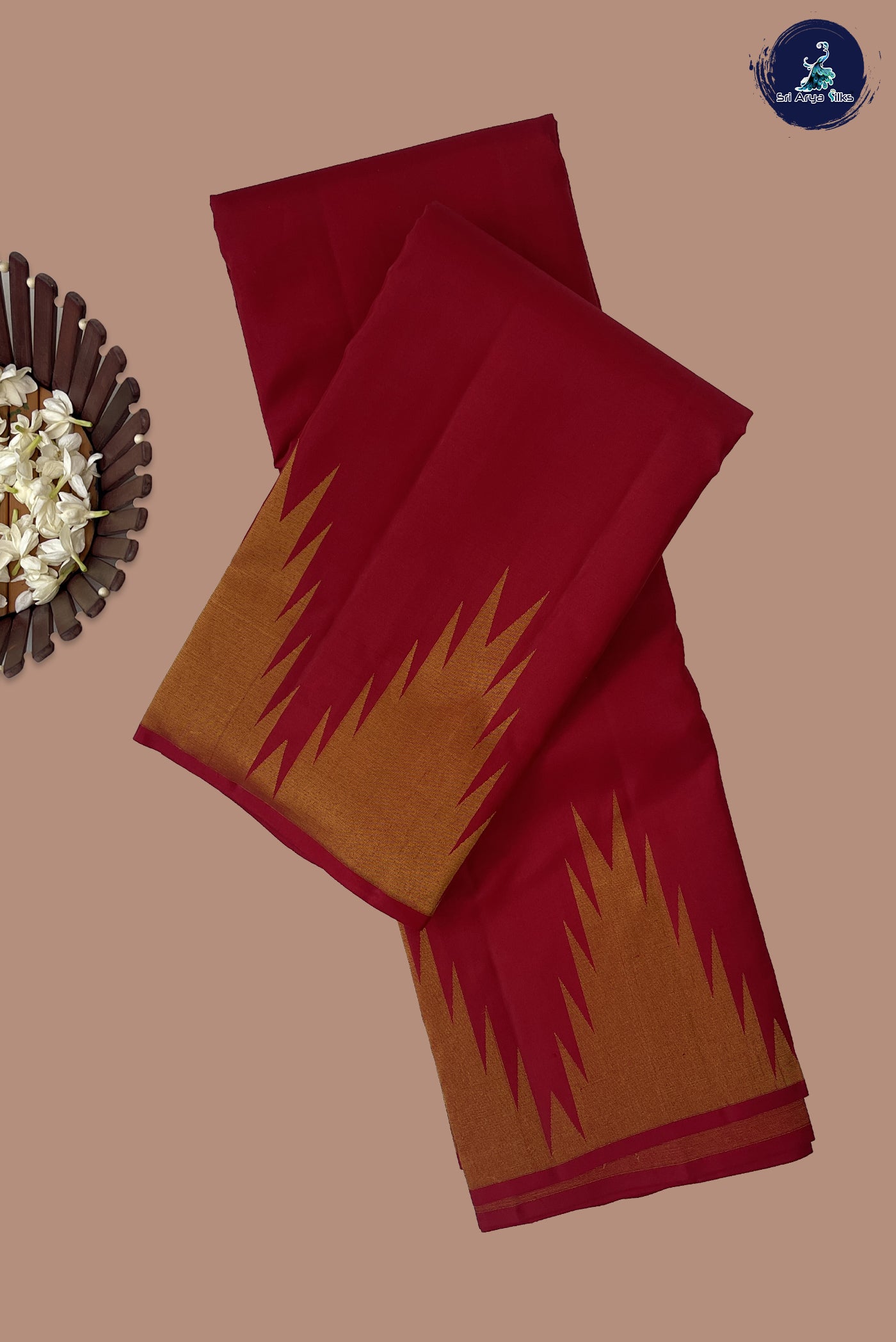 Red Traditional Silk Saree With Plain Pattern