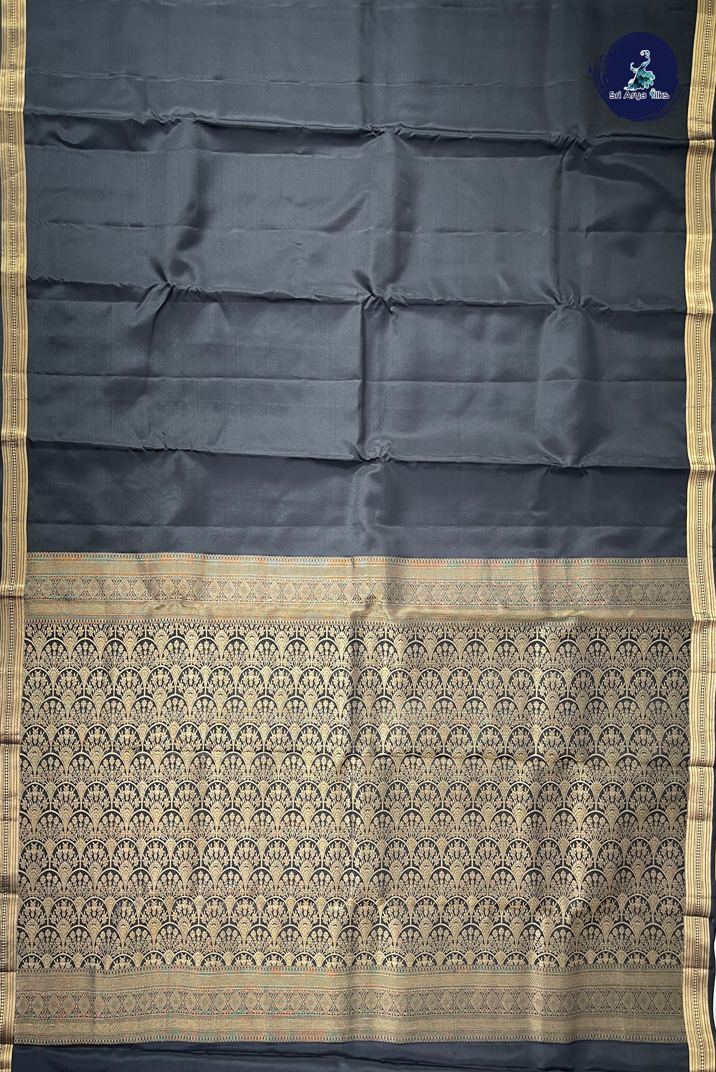 Black Half Pure Silk Saree With Plain Pattern