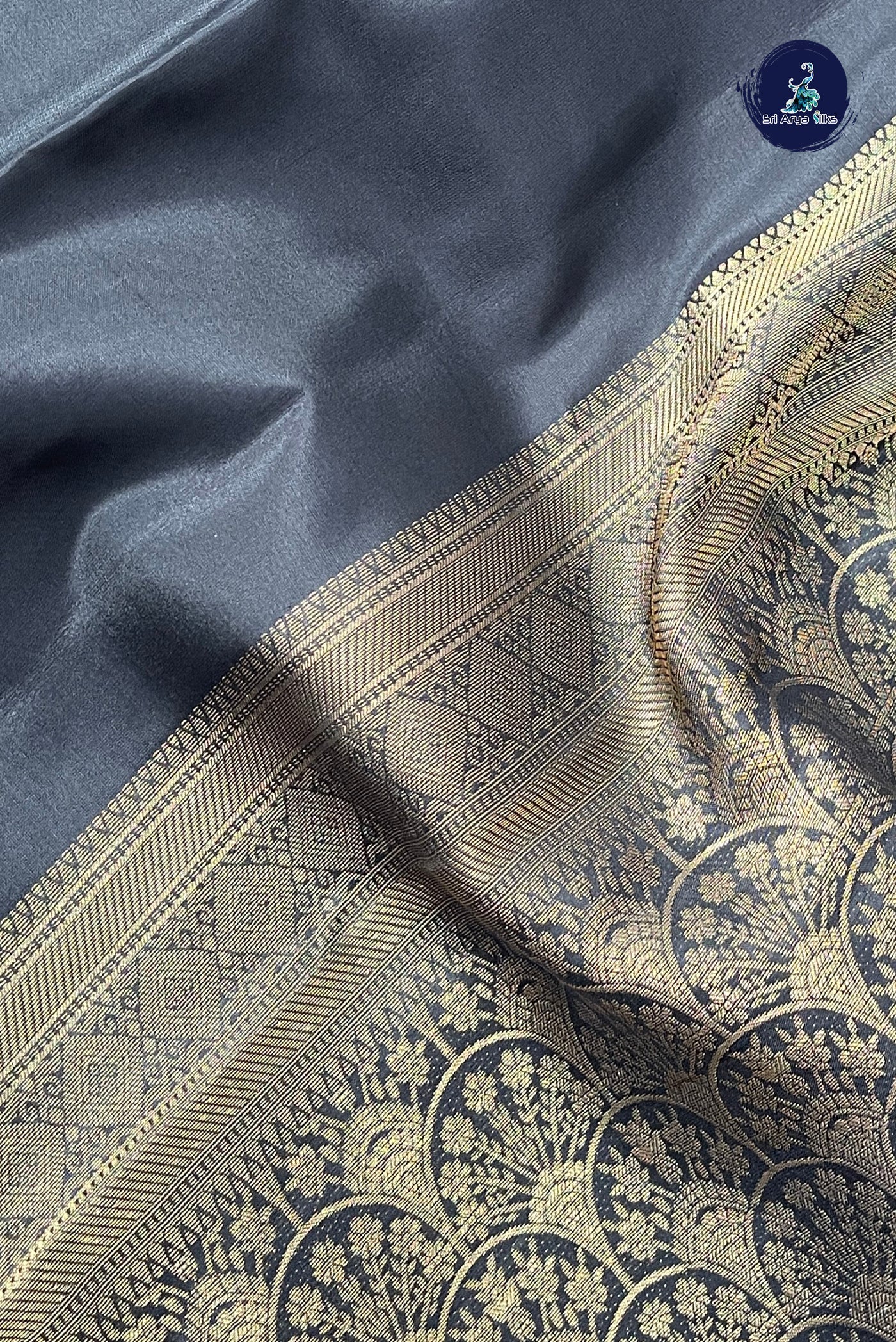 Black Half Pure Silk Saree With Plain Pattern