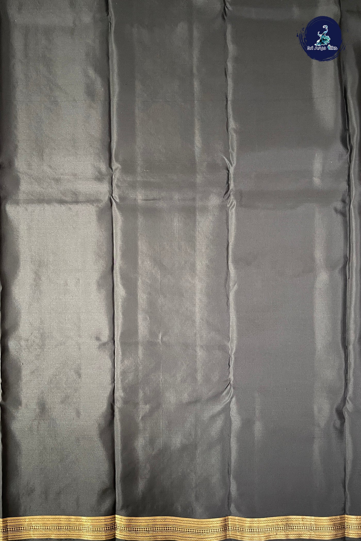 Black Half Pure Silk Saree With Plain Pattern