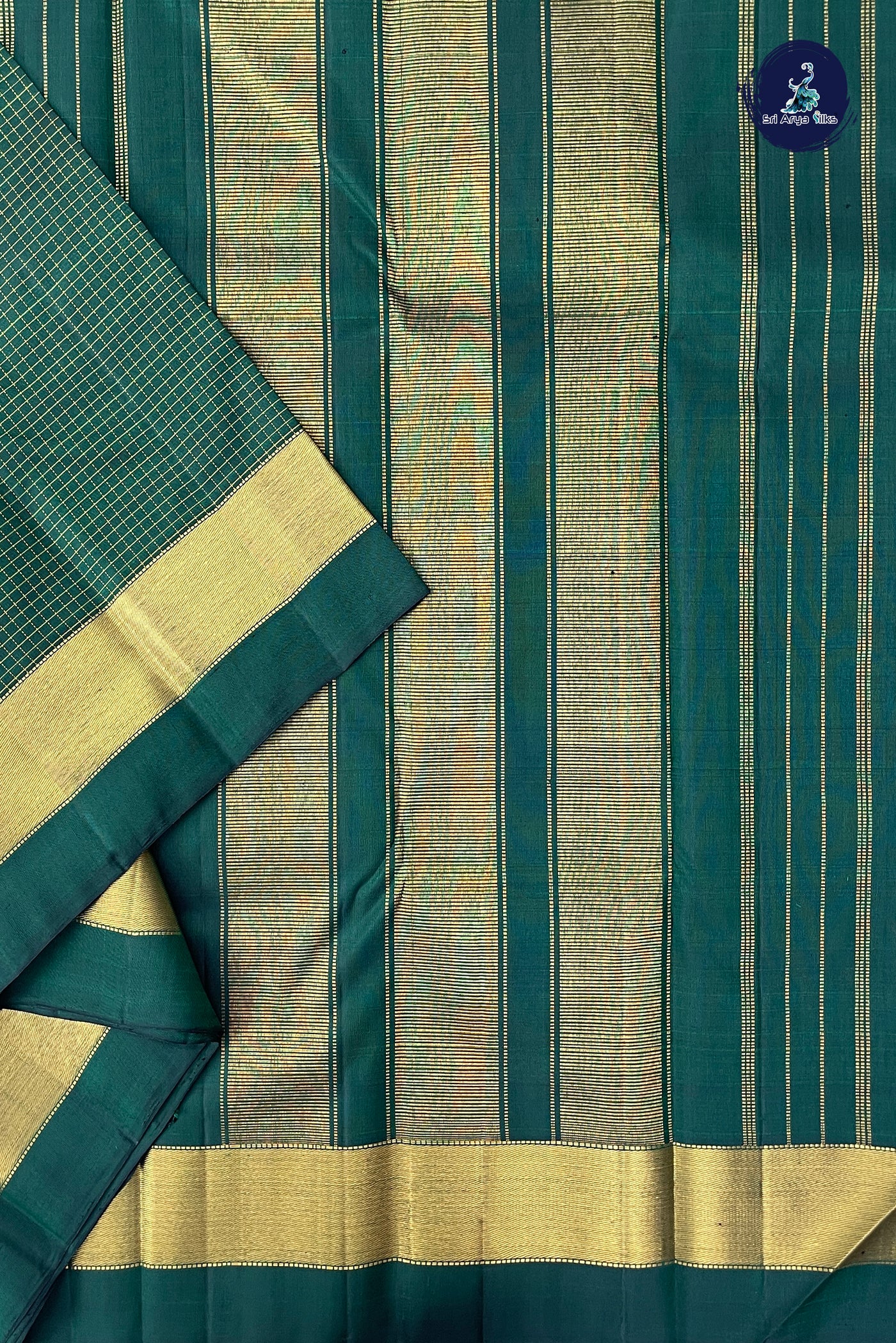 Bottle Green Checked Saree With Zari Checked Pattern