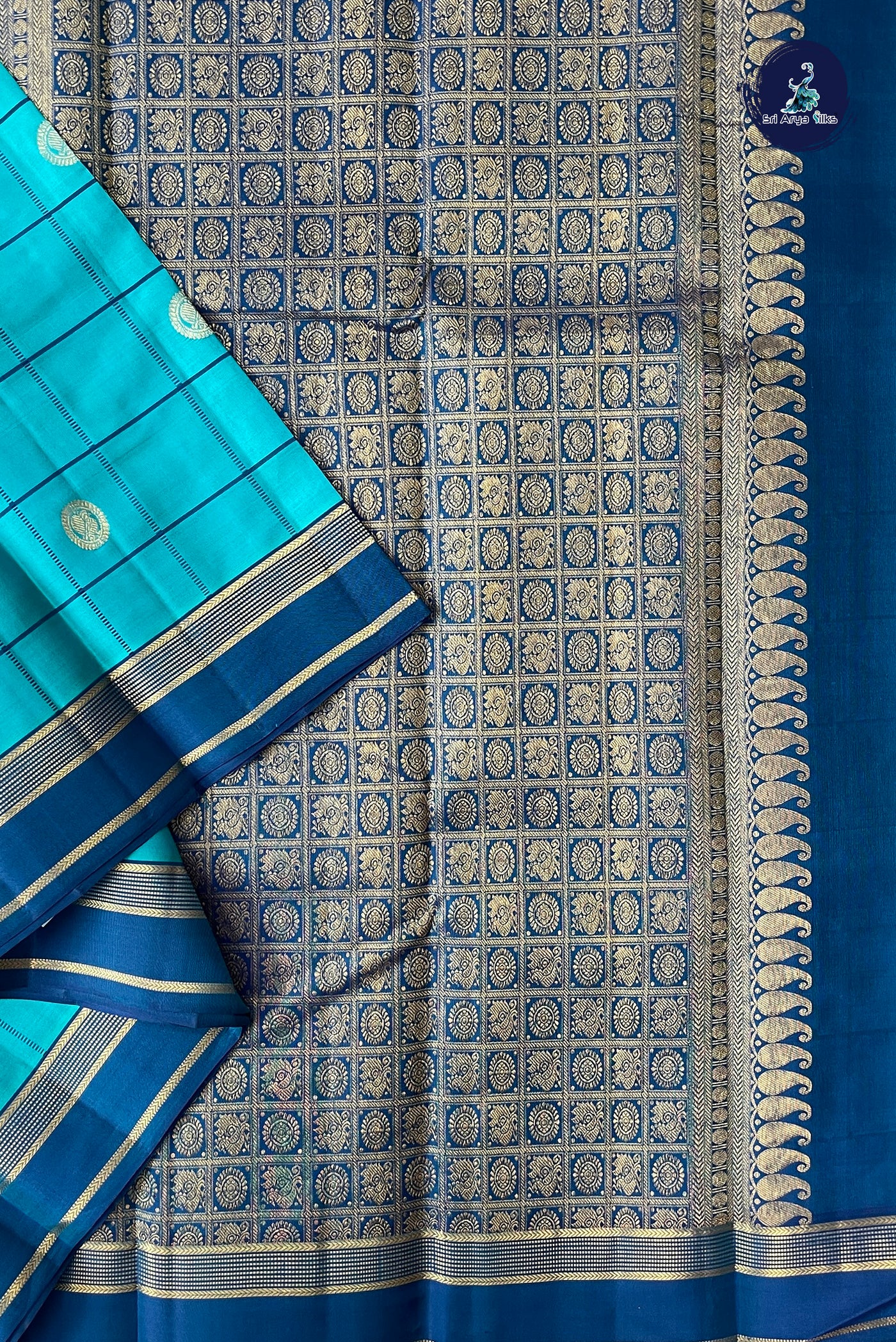 Blue Traditional Silk Saree With Checked Pattern