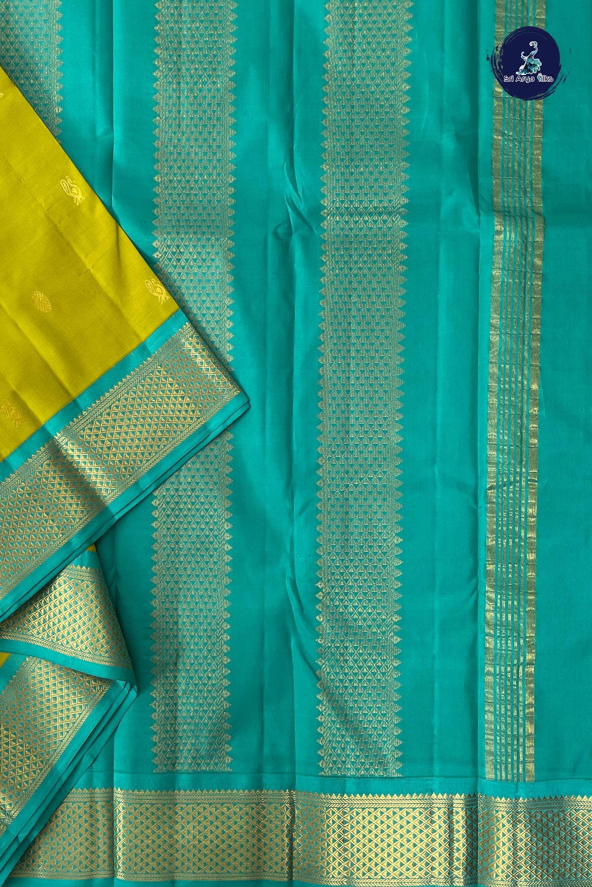 Lime Green Korvai Contrast Silk Saree With Buttas Pattern