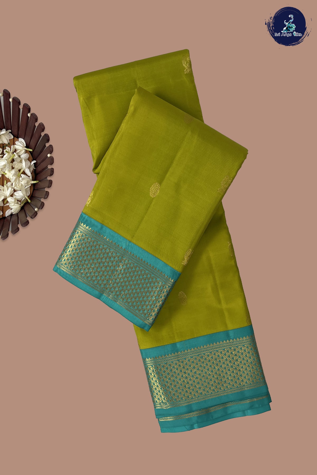 Lime Green Korvai Contrast Silk Saree With Buttas Pattern