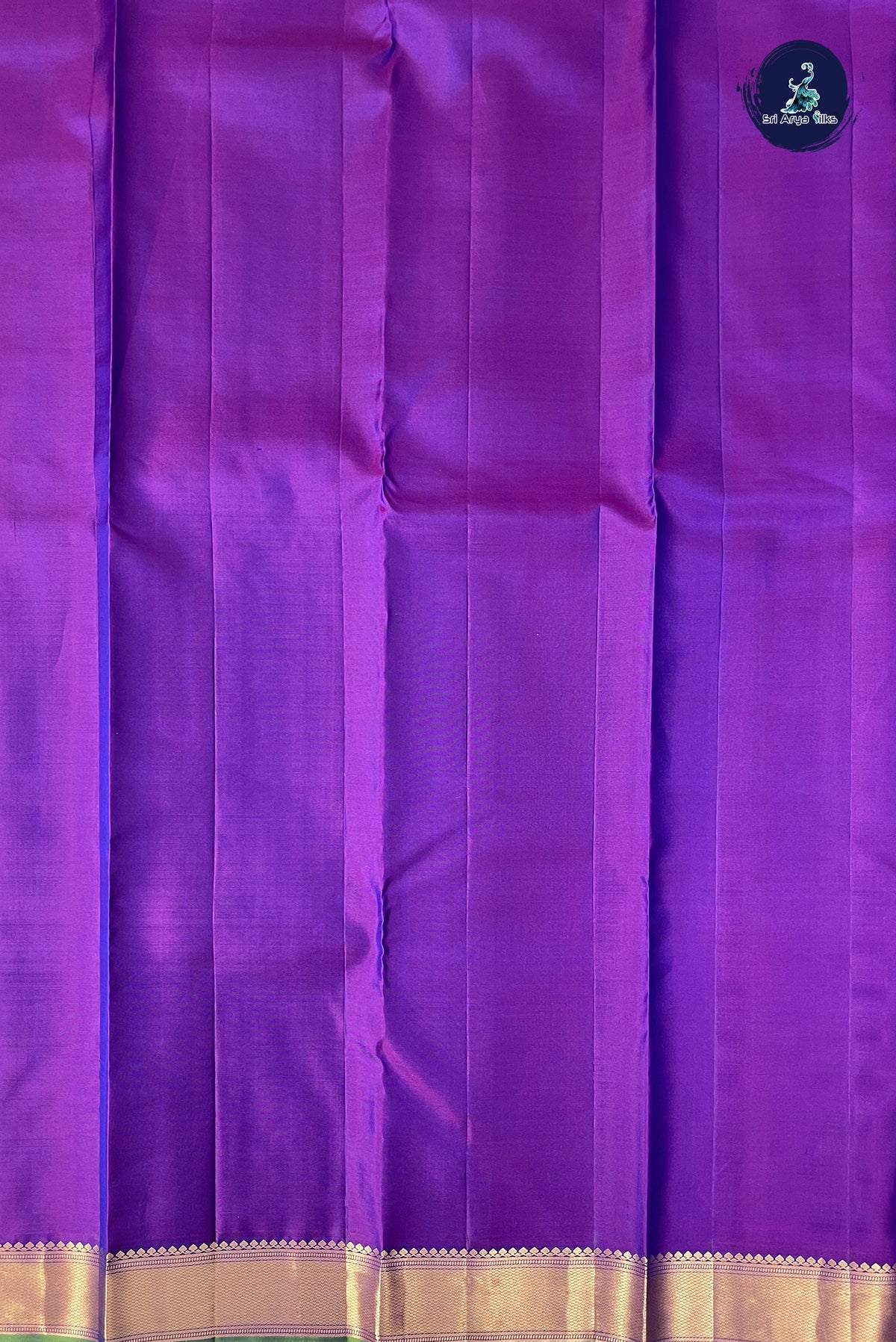 Peacock Blue Light Weight Silk Saree With Plain Pattern