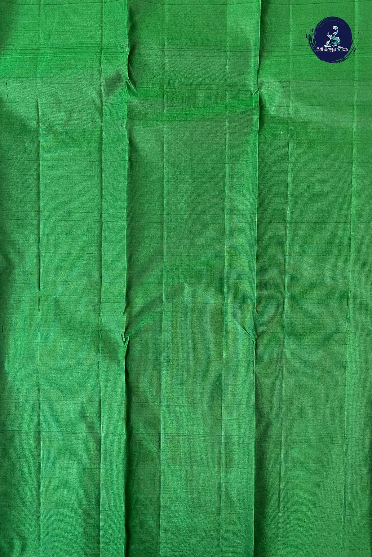 Green Without Border Saree With Zari Woven Pattern