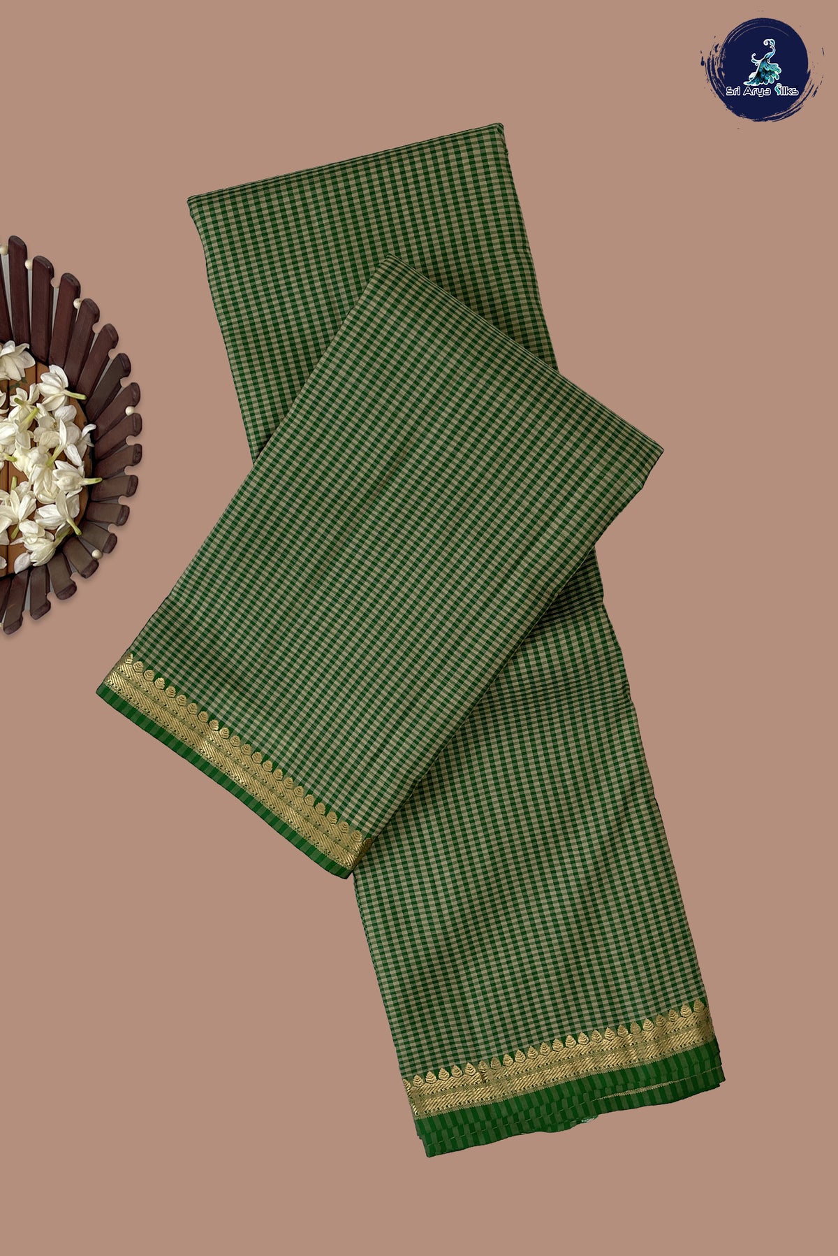 Green Light Weight Silk Saree With Checked Pattern