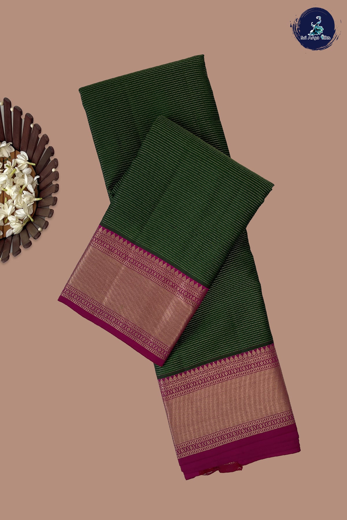 Bottle Green Vairaoosi Silk Saree With Vaira Oosi Pattern