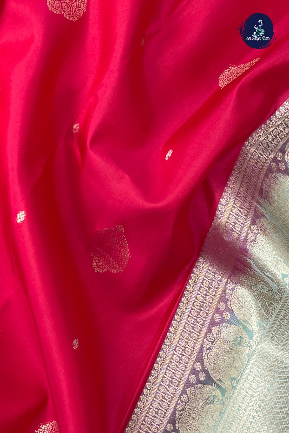 Red Rettaippade Border Silk Saree With Zari Buttas Pattern