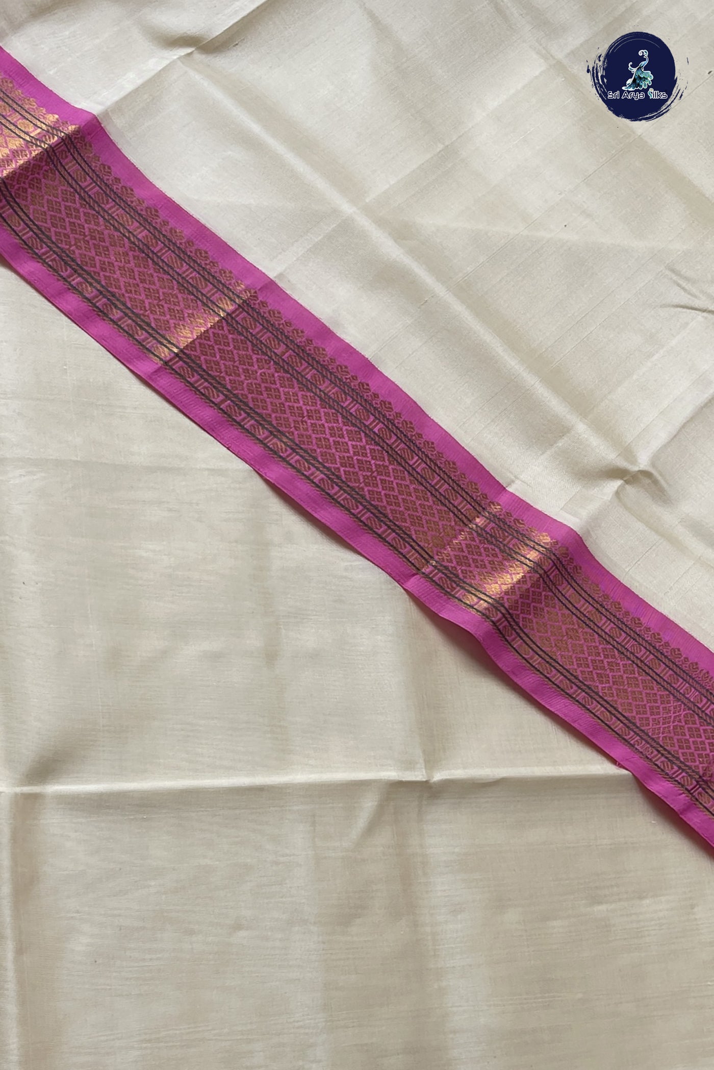 Off White Korvai Silk Cotton Saree With Plain Pattern