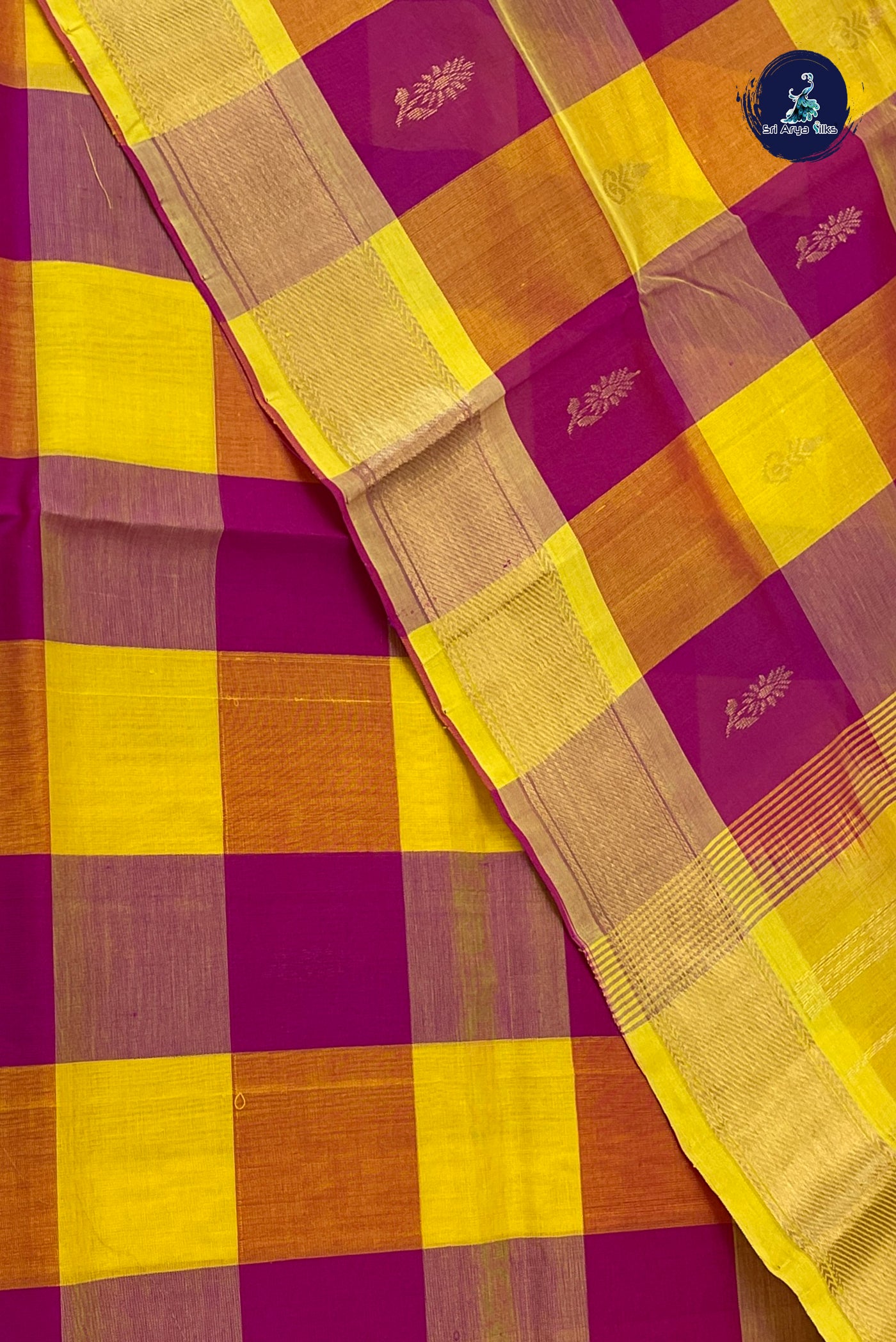 Multi Colour Silk Cotton Saree With Checked Pattern