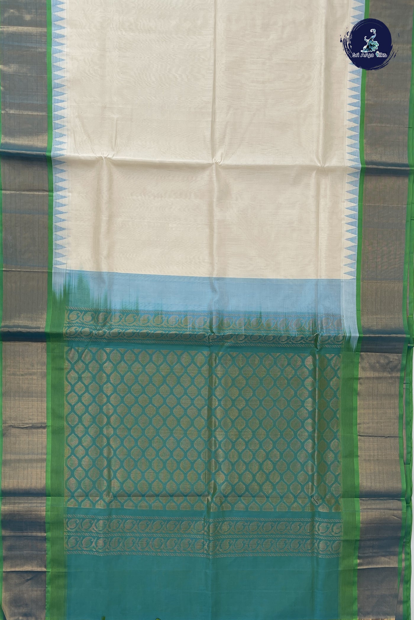 Off White Korvai Silk Cotton Saree With Plain Pattern