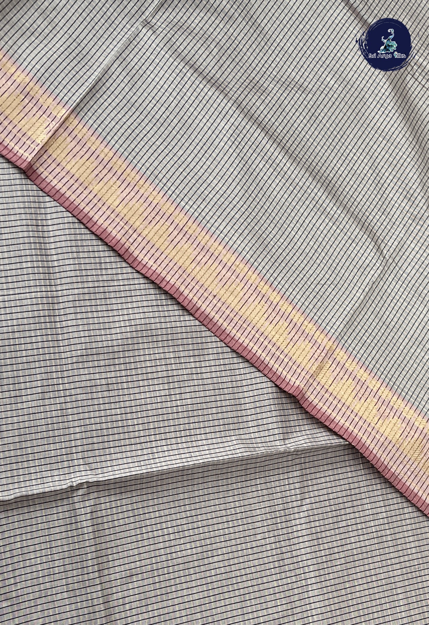 Silver Grey Semi Silk Cotton Saree With Checked Pattern